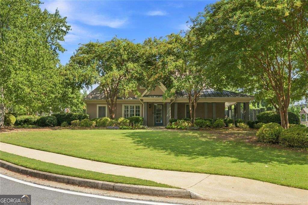 425 Fairford Lane Property Photo 62