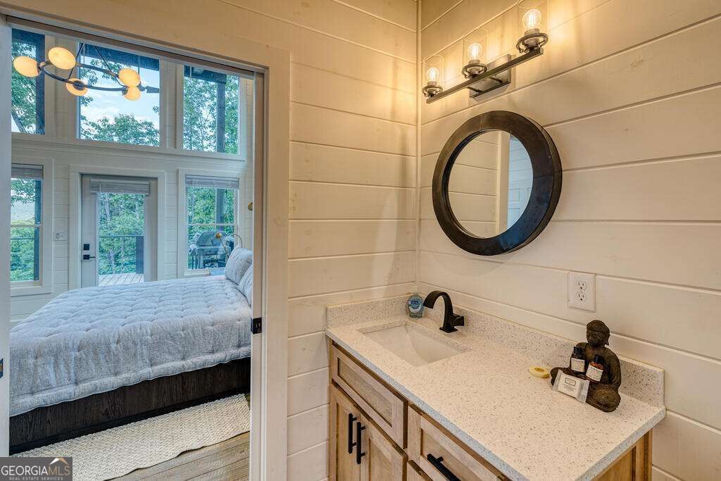 281 Raintree Bend Property Photo 20