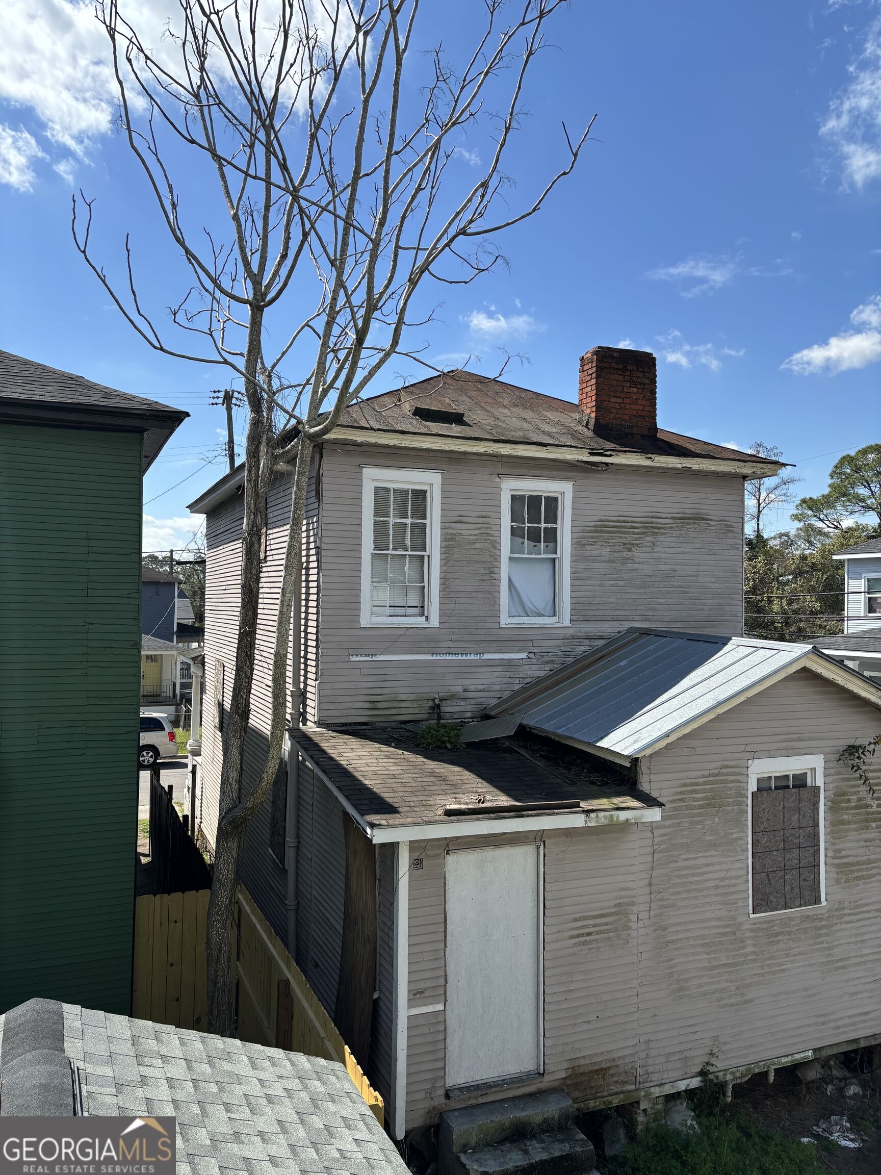 718 W 38th Street Property Photo 4