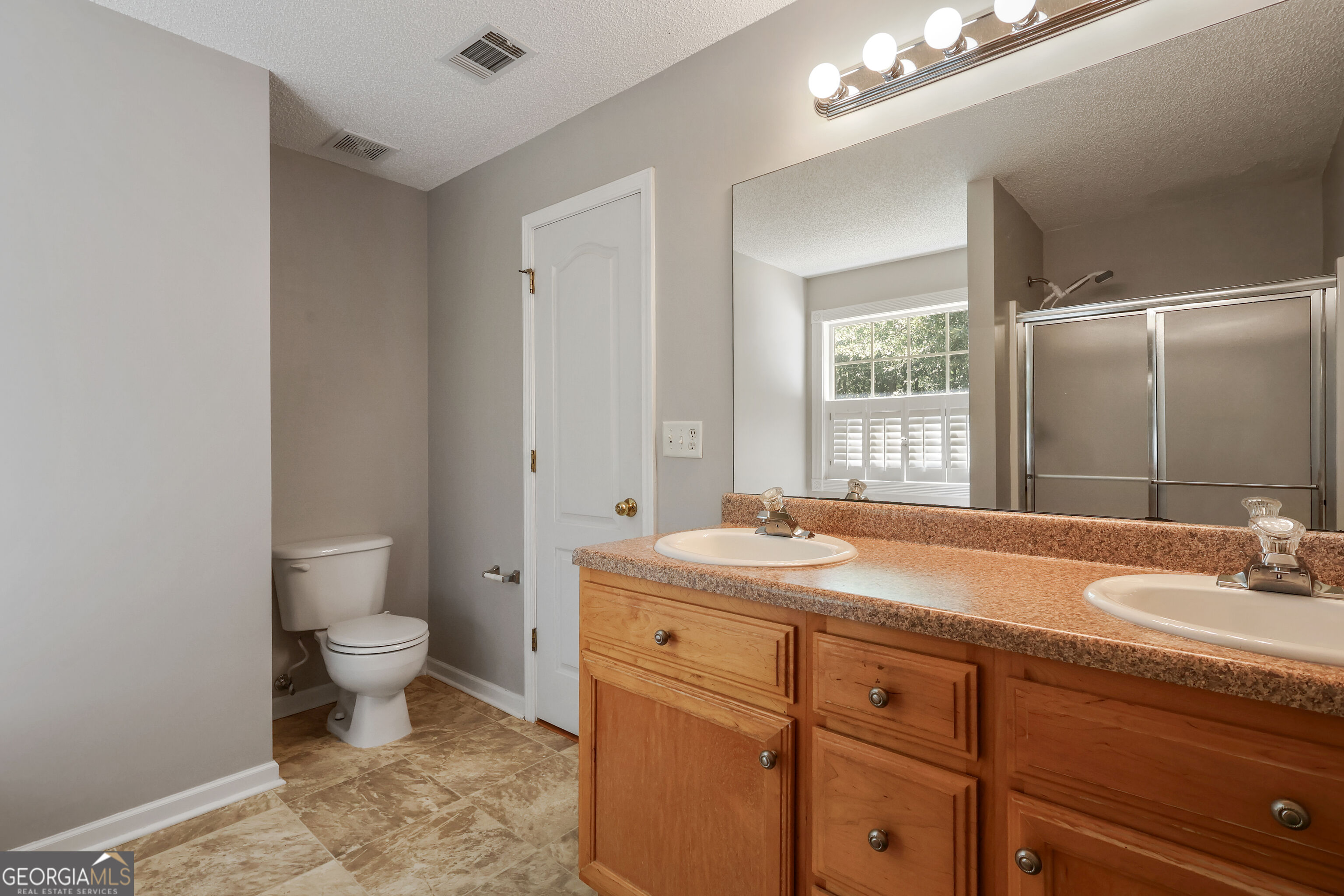 527 Judith Court Property Photo 17