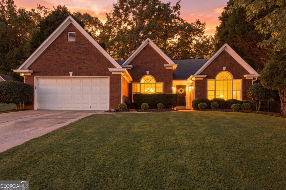 945 Landover Crossing Property Photo 1