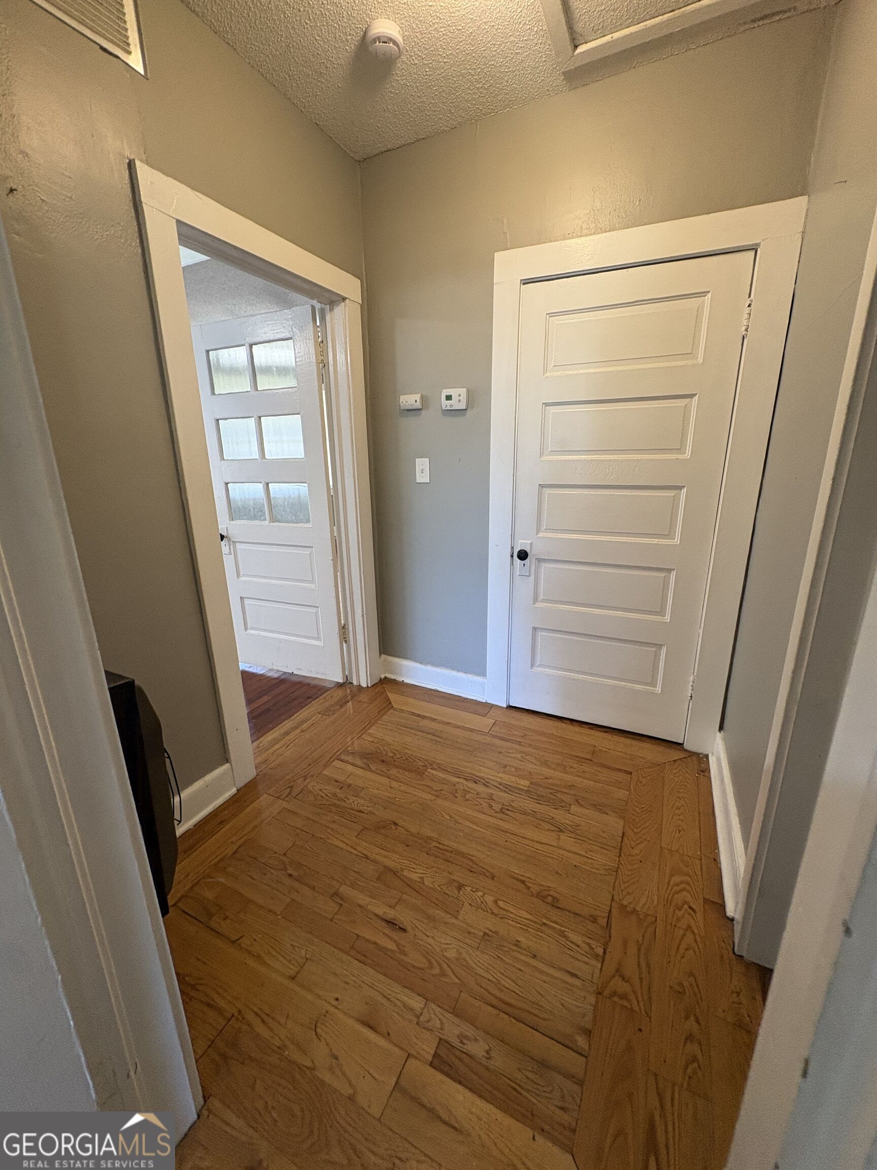 15 Elmwood Street Ne Property Photo 5