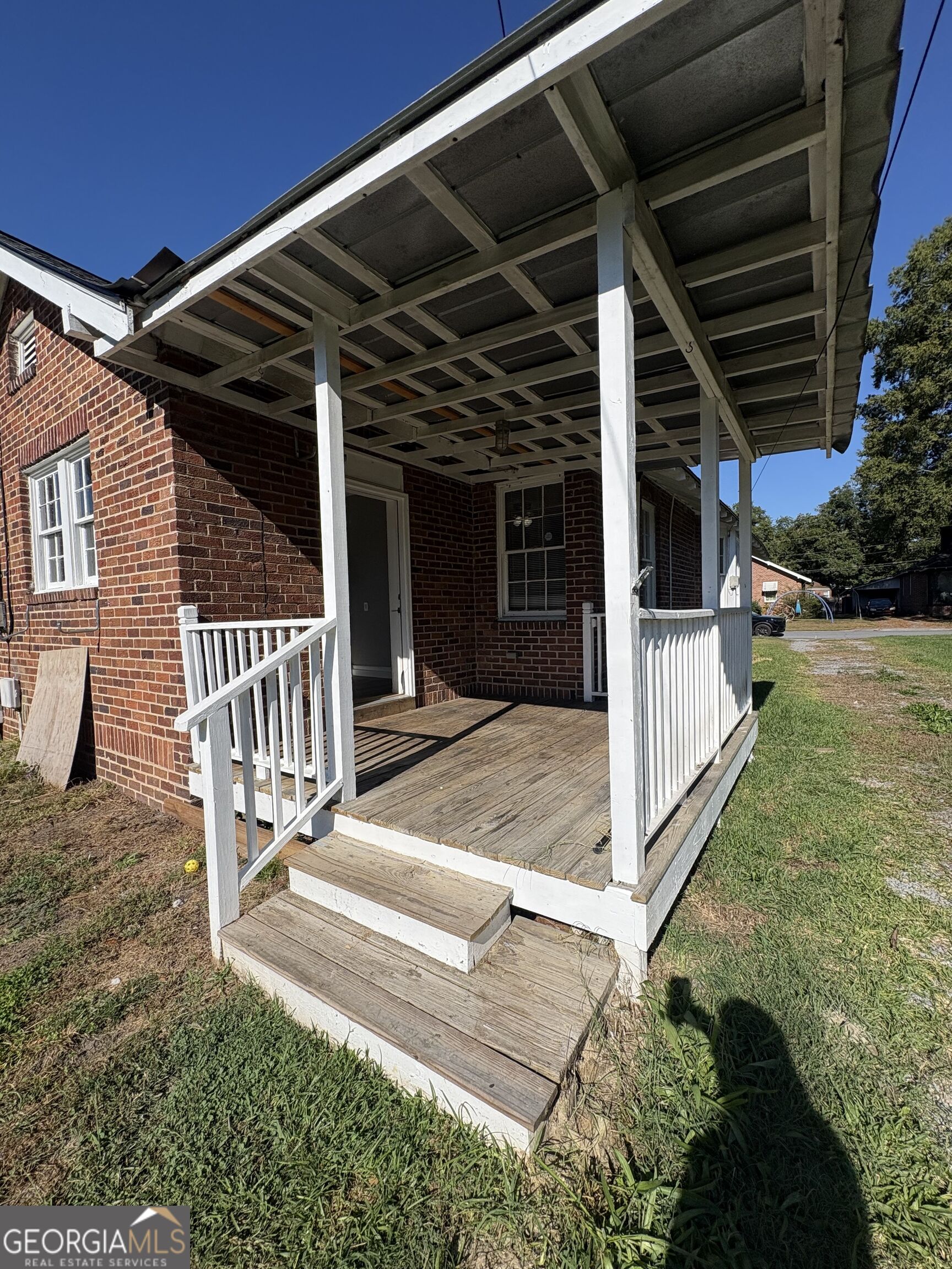 15 Elmwood Street Ne Property Photo 16