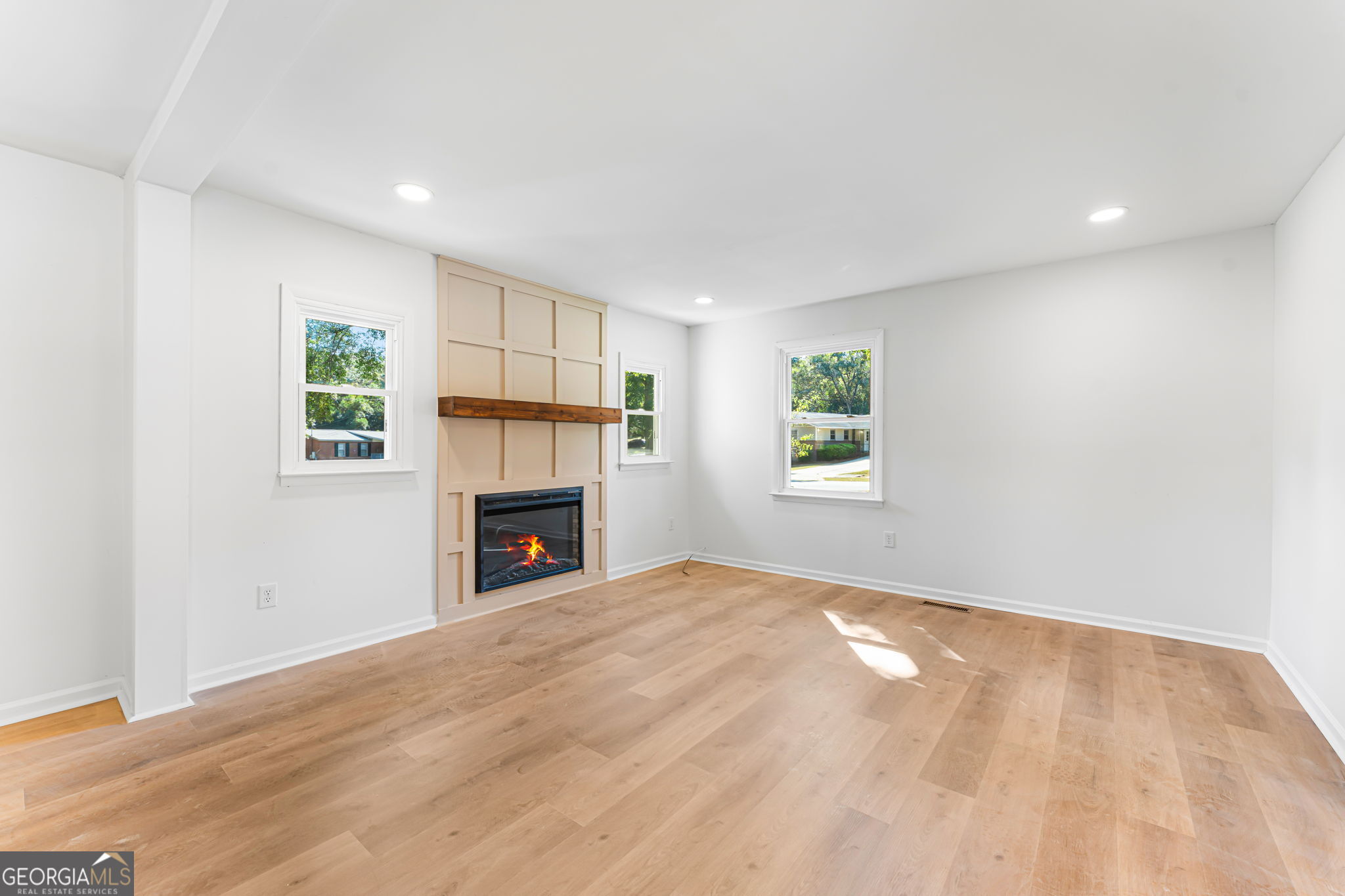 205 Bassett Street Property Photo 4