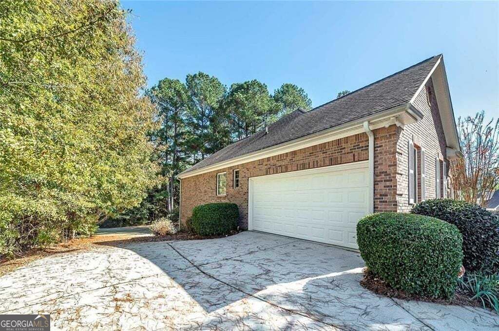 151 Courts Of Hampton Property Photo 10