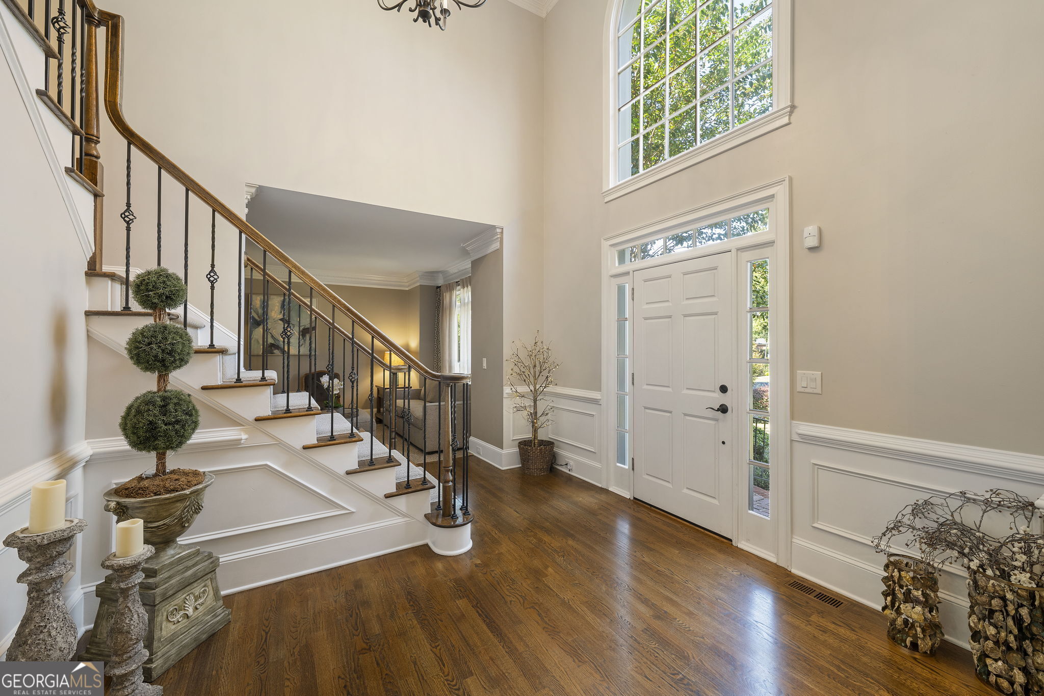 5735 Seven Oaks Parkway Property Photo 4