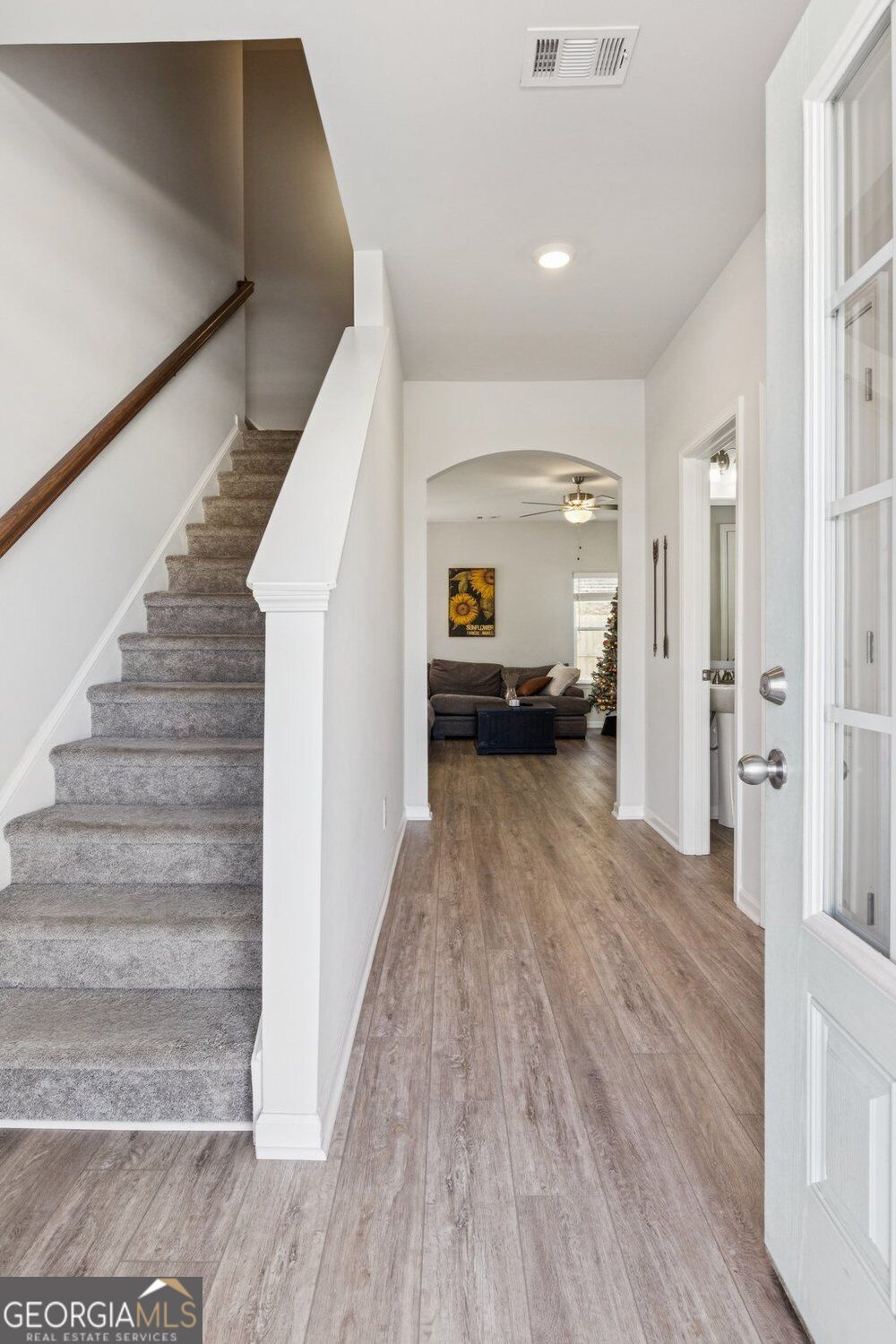 566 Skye Drive Property Photo 3