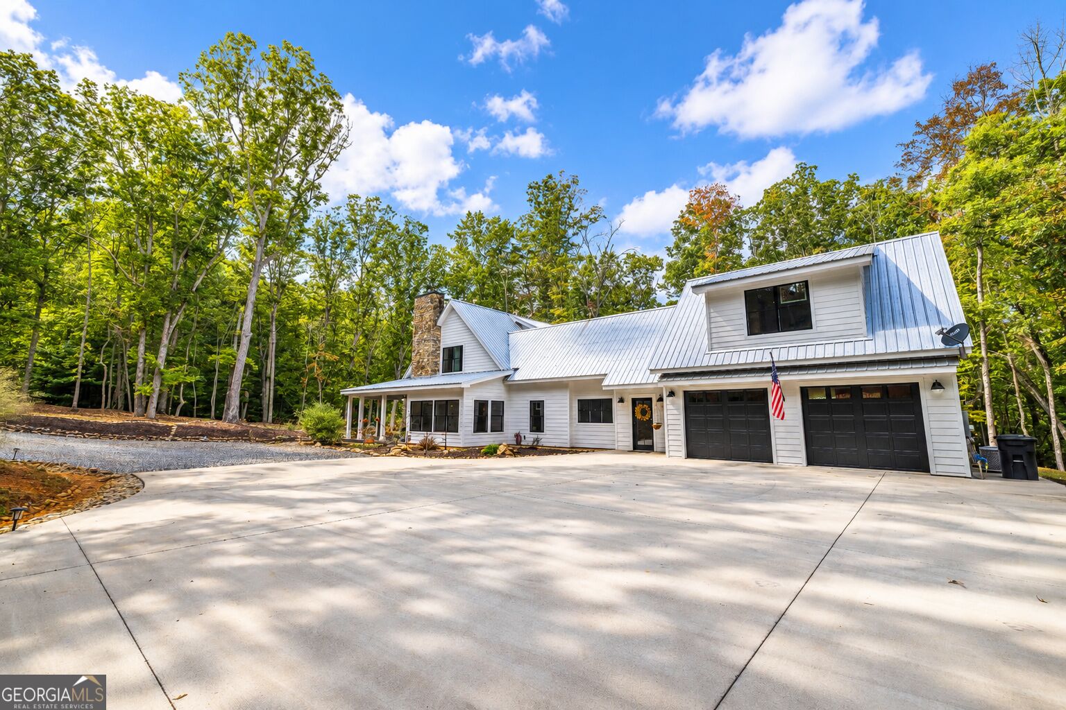392 Mustang Trail Property Photo 5