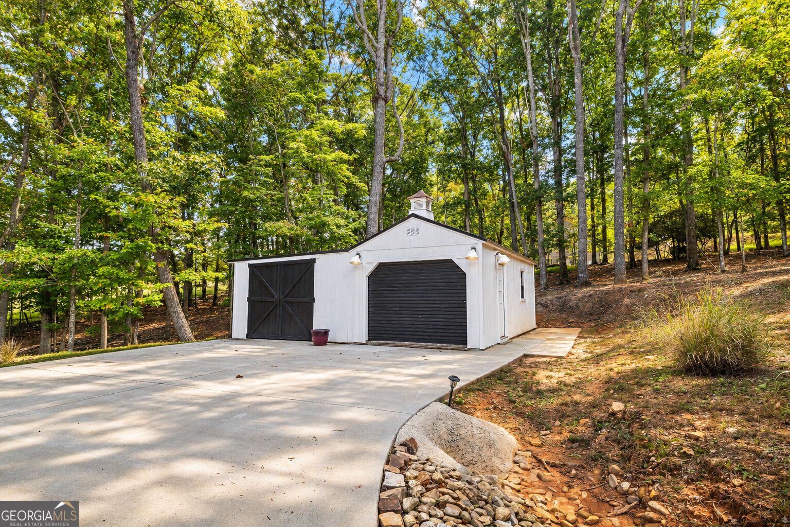 392 Mustang Trail Property Photo 6