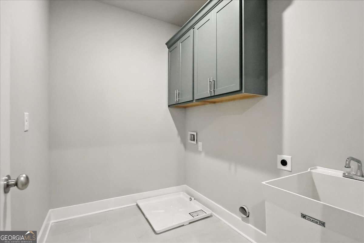 95 Old Town Road Property Photo 14