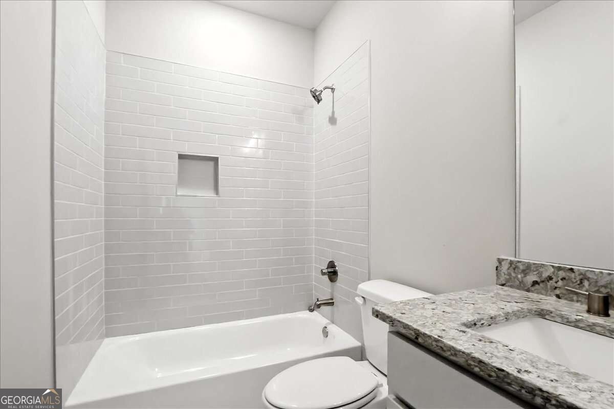 95 Old Town Road Property Photo 17