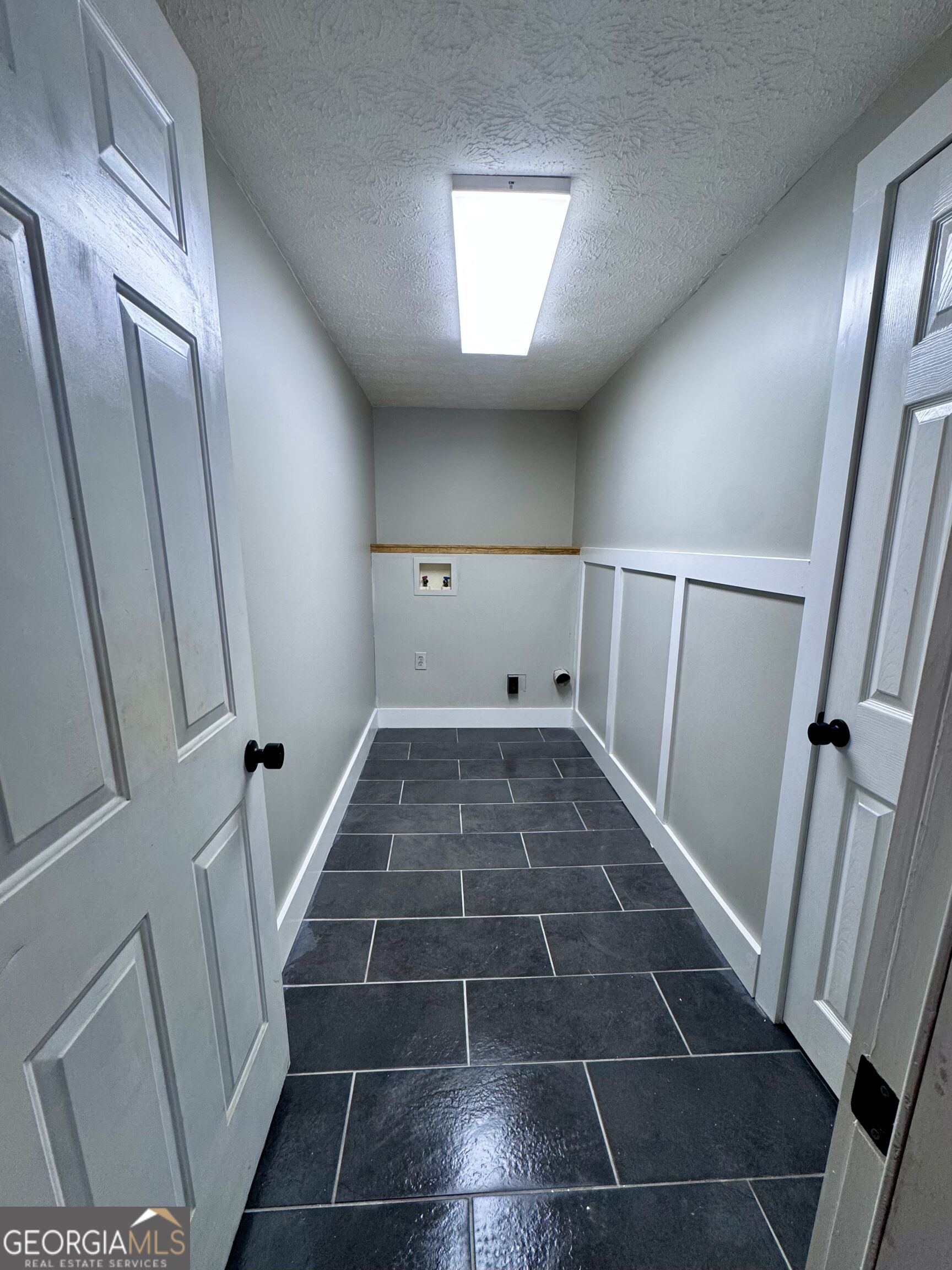855 Emerald Street Property Photo 32
