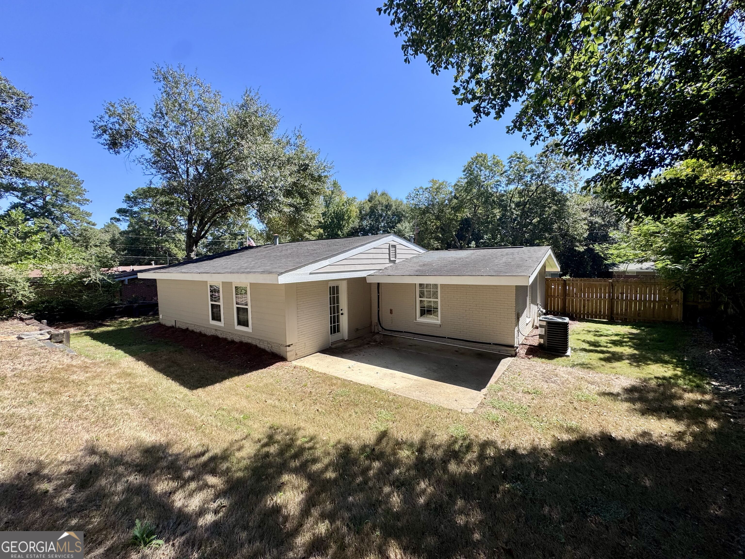 855 Emerald Street Property Photo 35