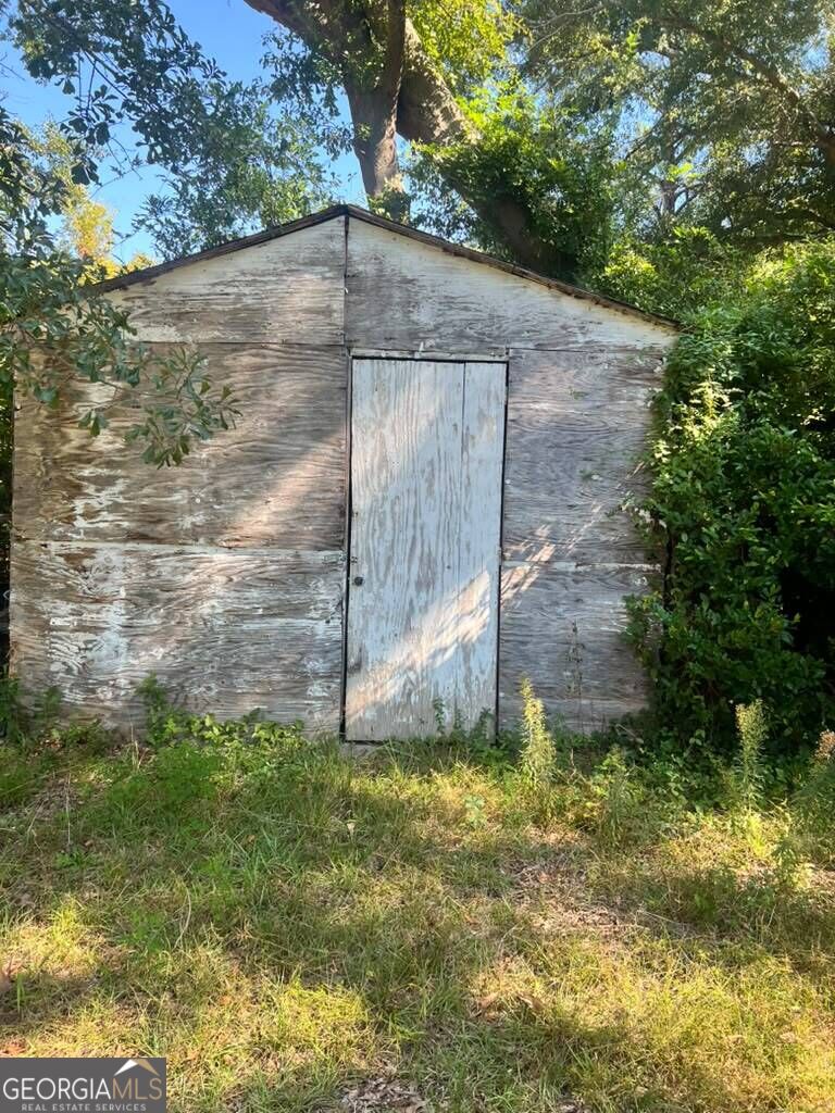 2125 Chadwick Road Property Photo 6