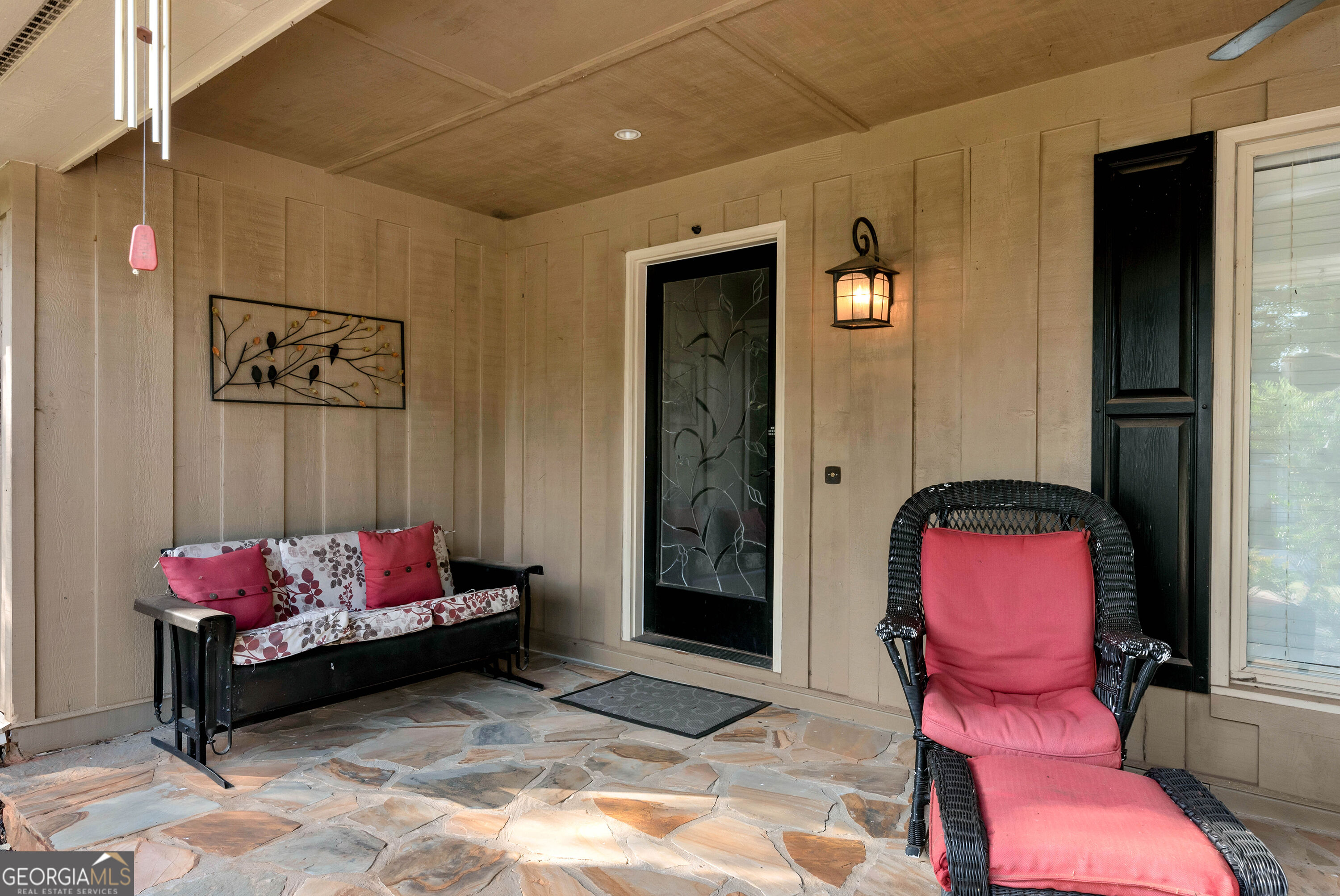 3526 Montgomery Drive Property Photo 4