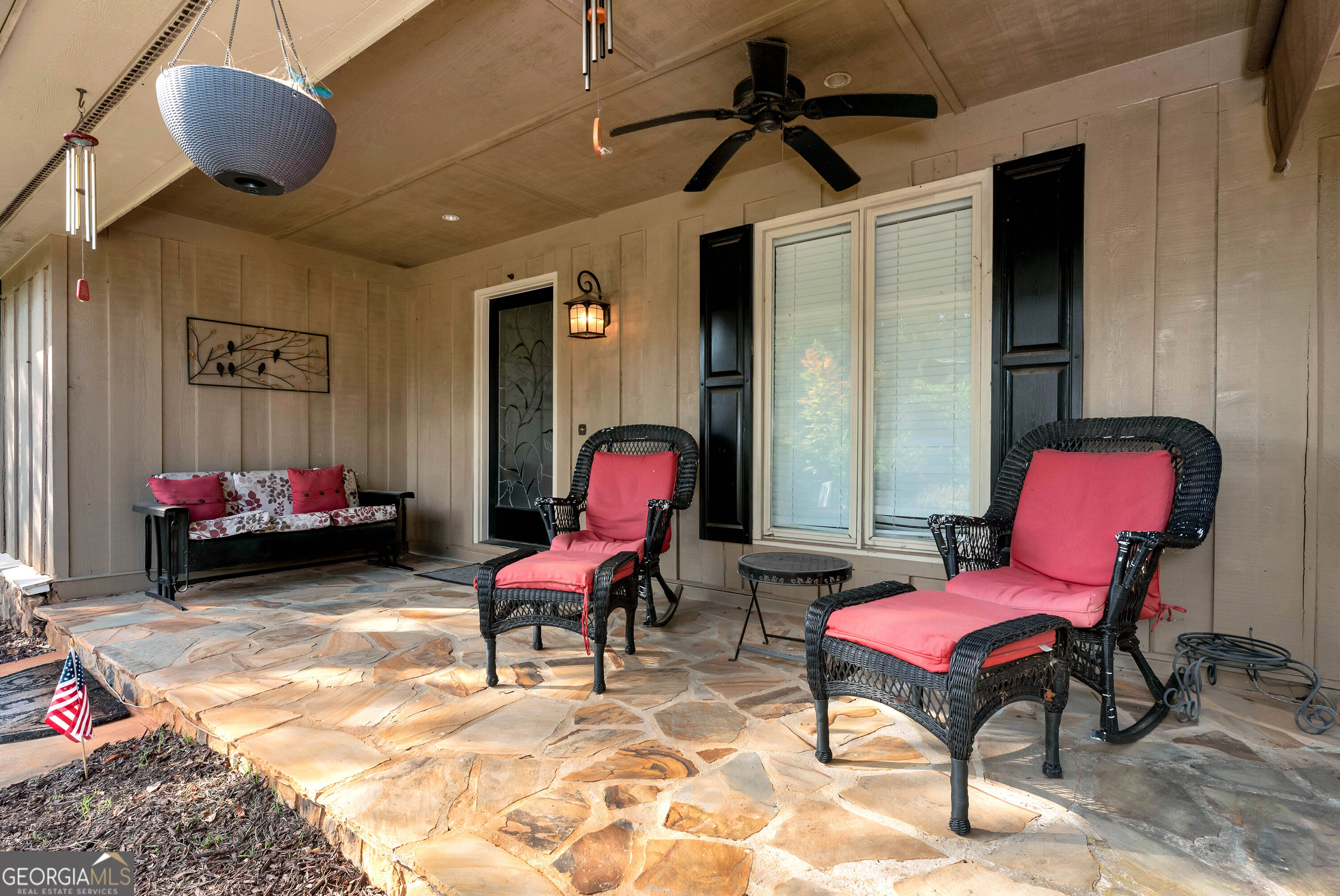 3526 Montgomery Drive Property Photo 5