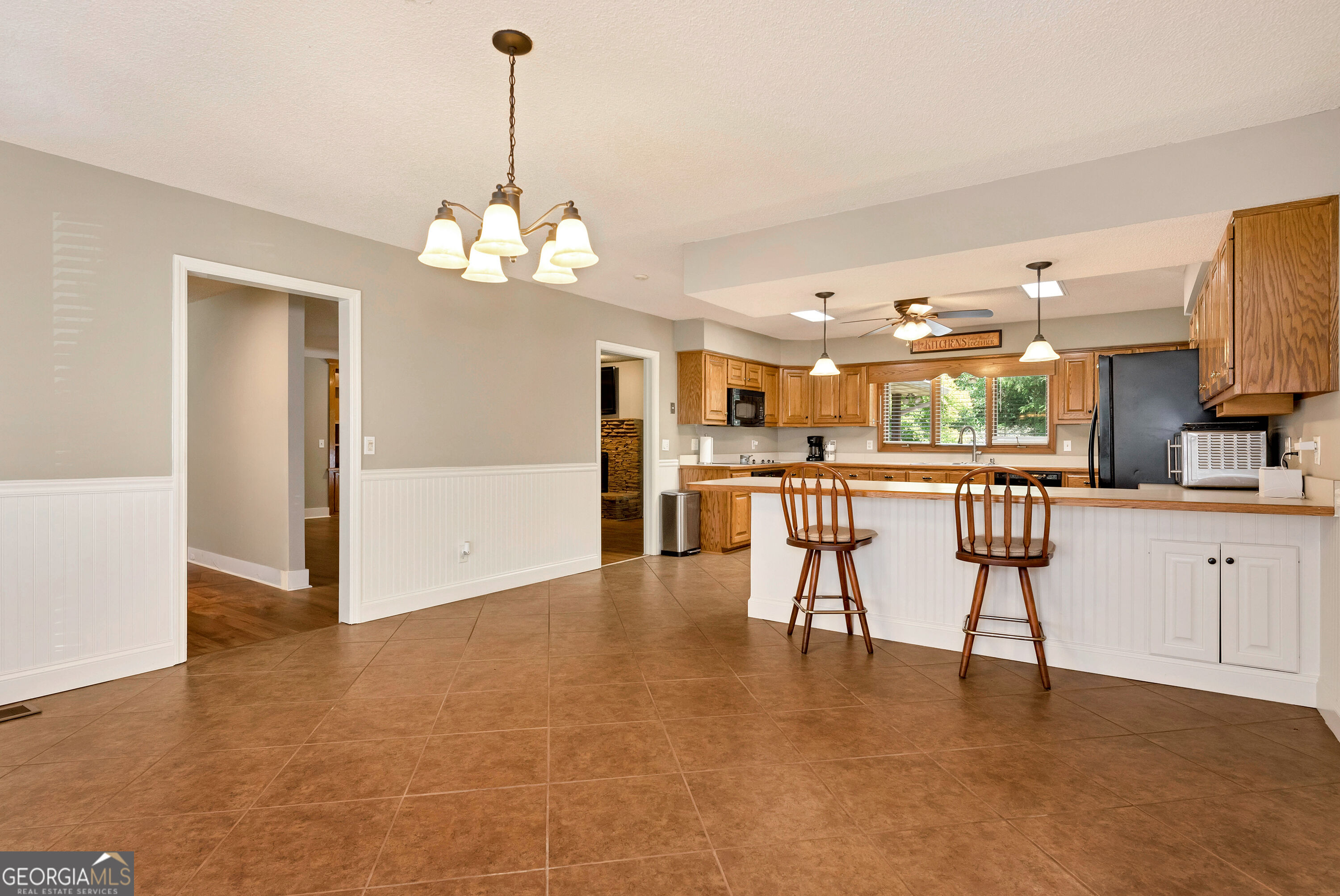 3526 Montgomery Drive Property Photo 12