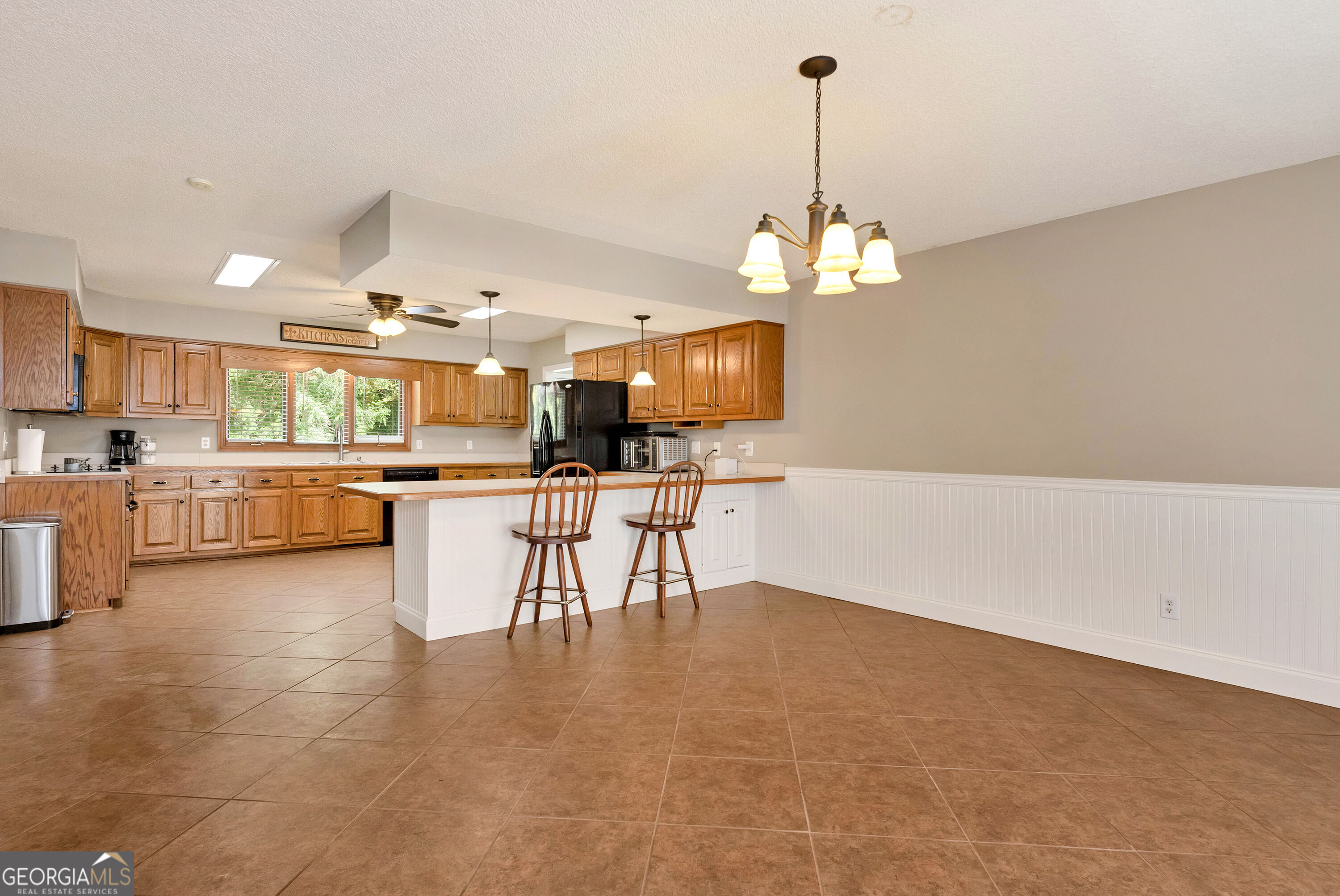 3526 Montgomery Drive Property Photo 13
