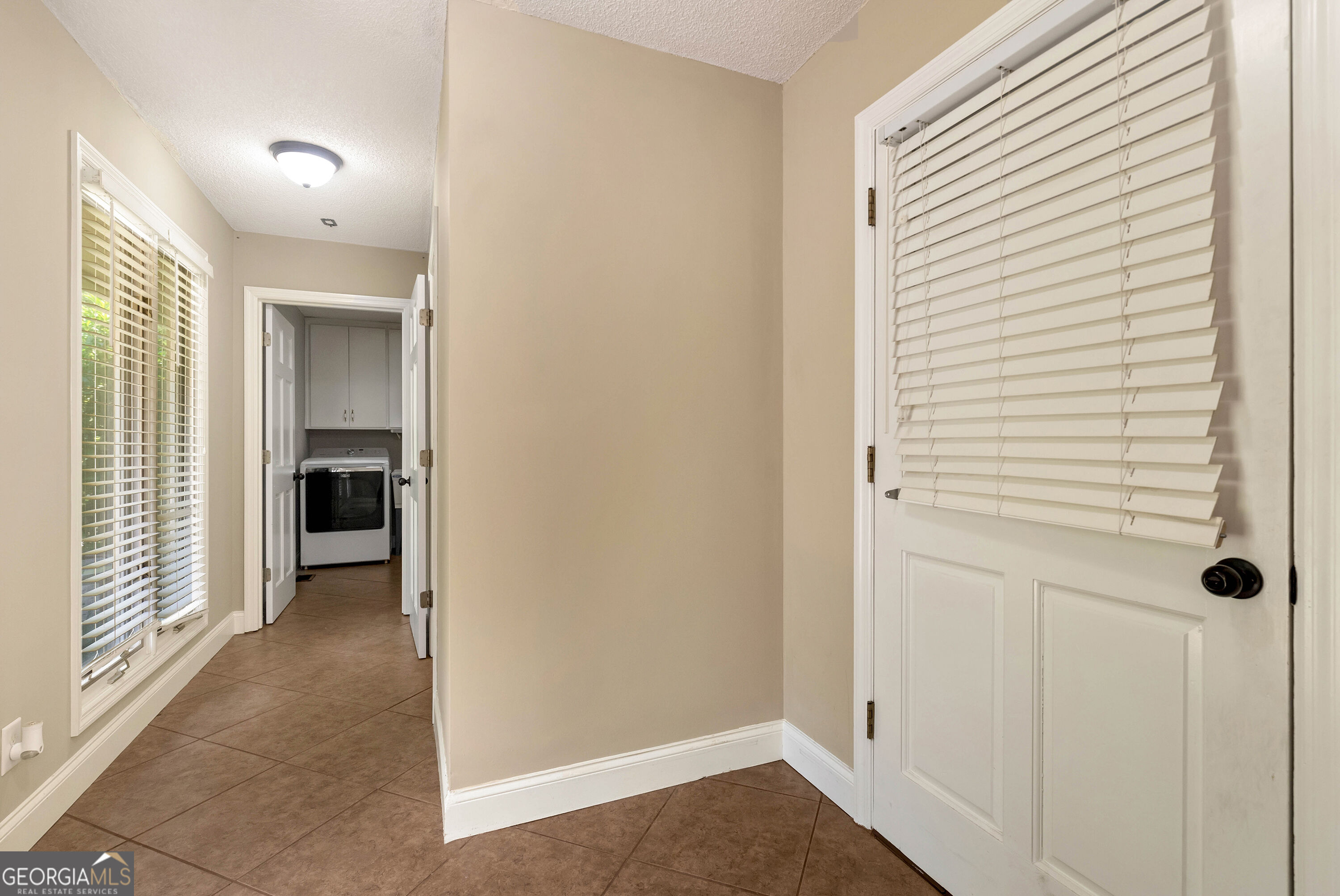 3526 Montgomery Drive Property Photo 19