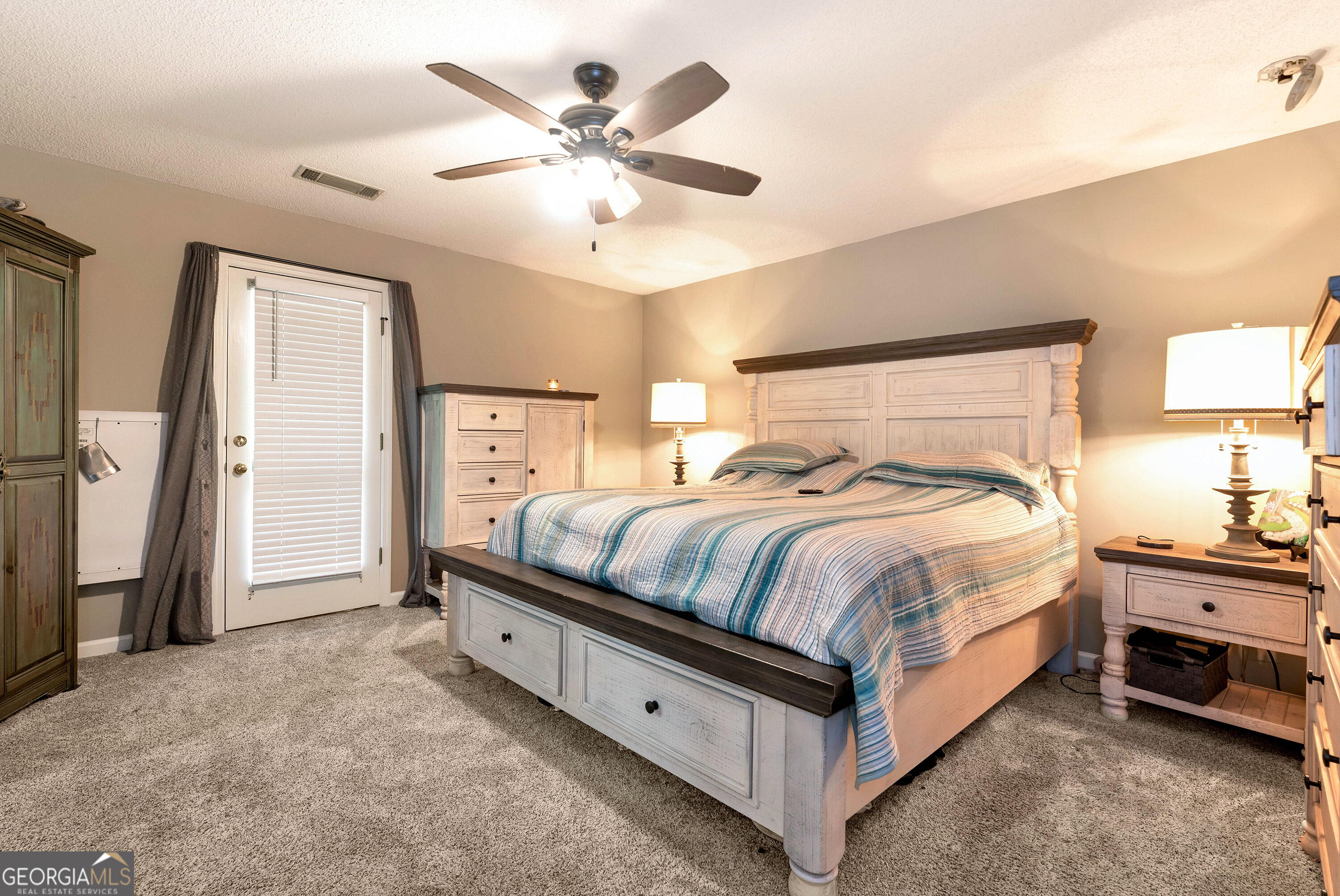 3526 Montgomery Drive Property Photo 26