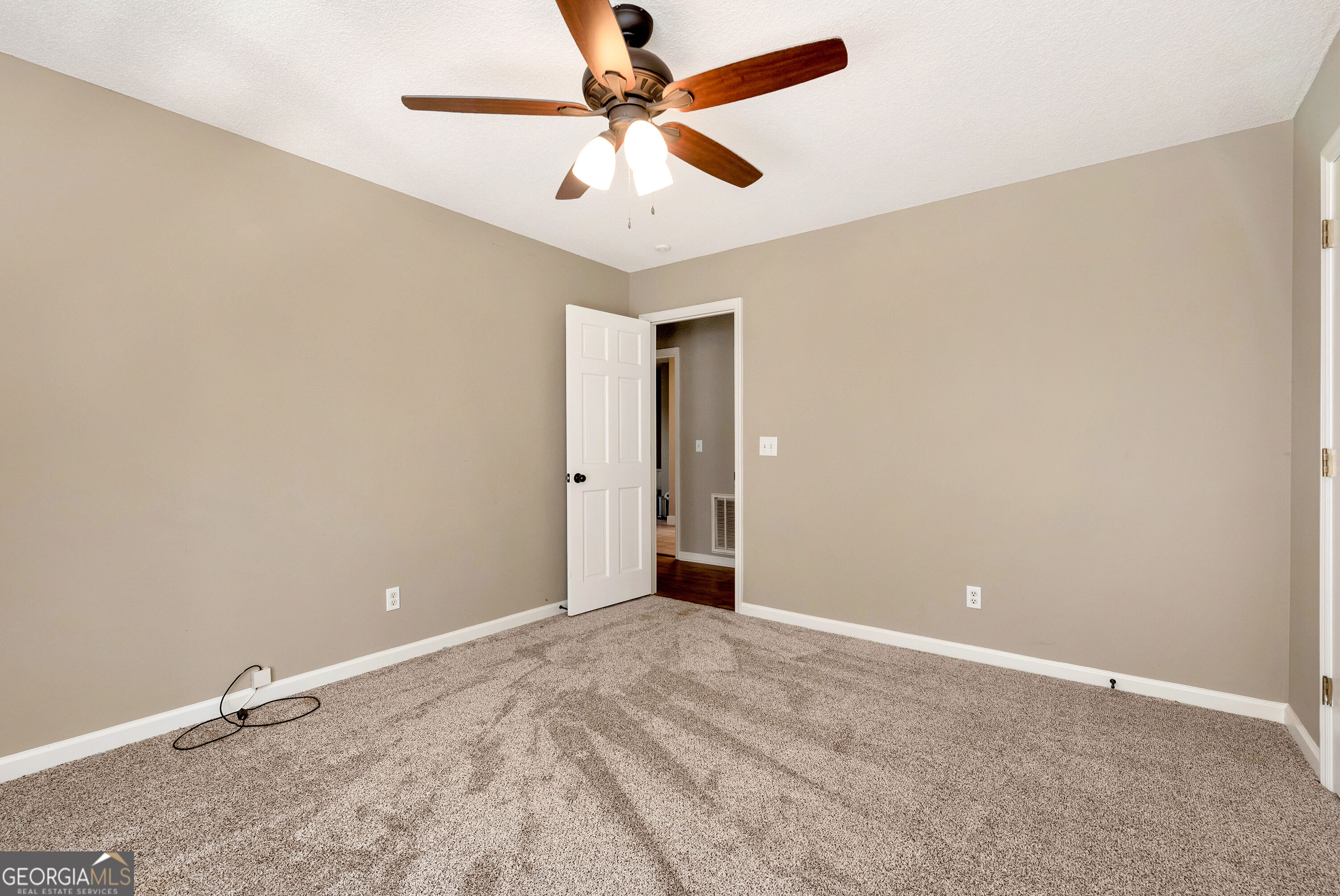 3526 Montgomery Drive Property Photo 31