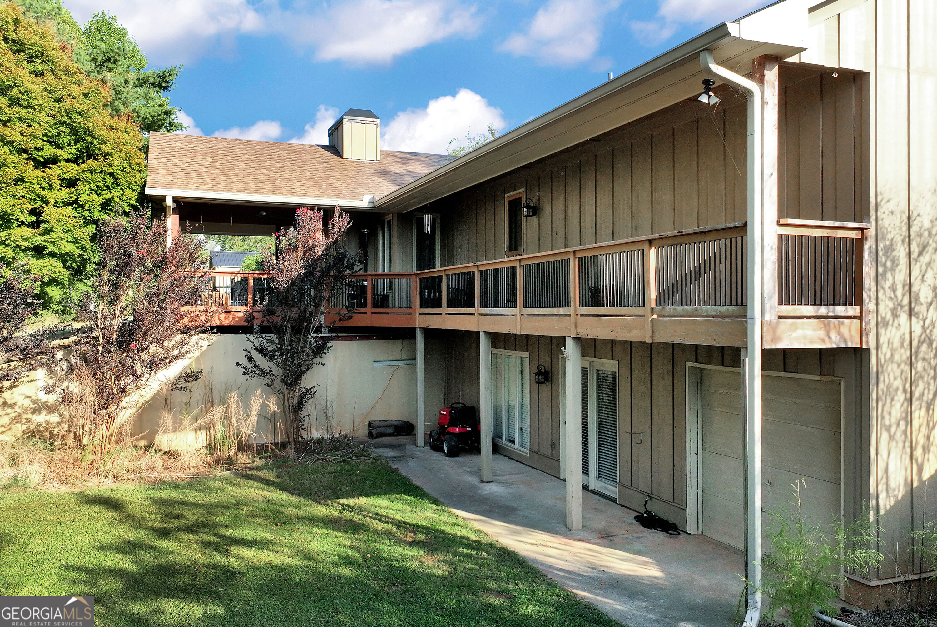 3526 Montgomery Drive Property Photo 50