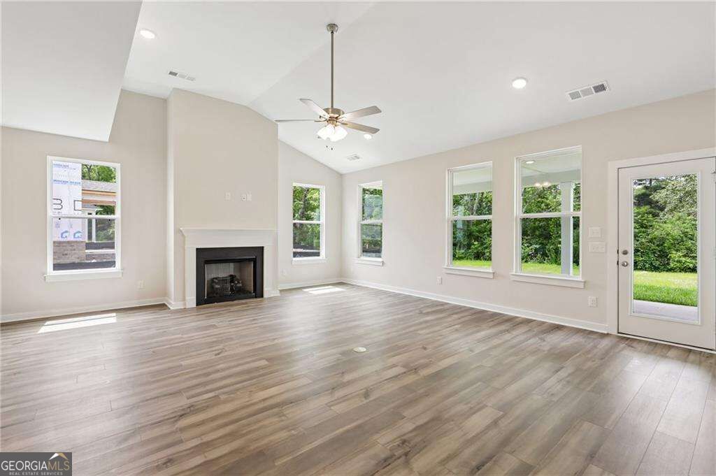 821 Capwood Lane Property Photo 2