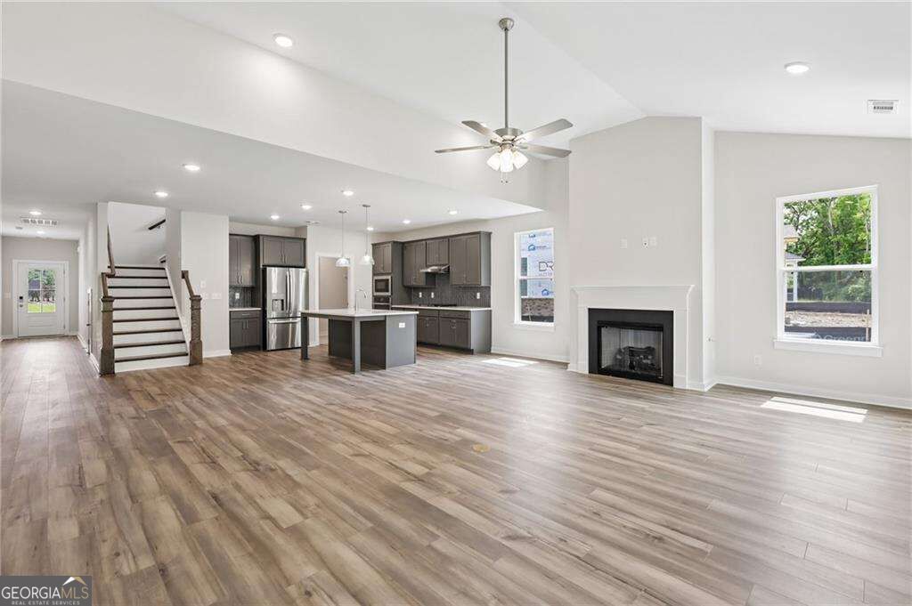 821 Capwood Lane Property Photo 3