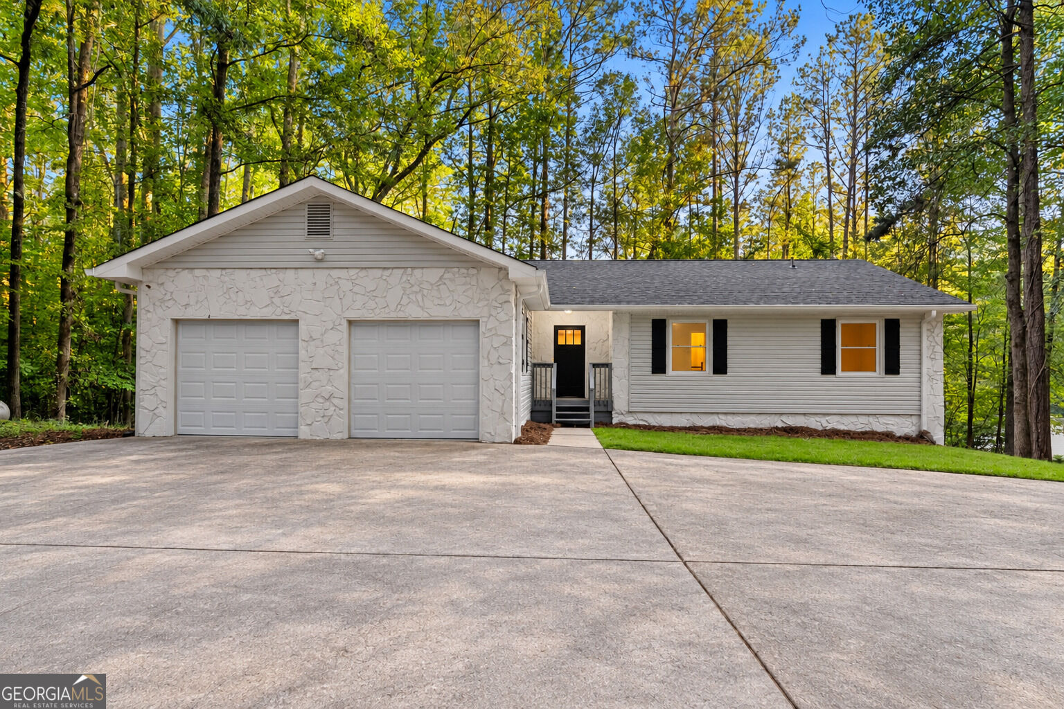 4564 Jade Trail Property Photo 1