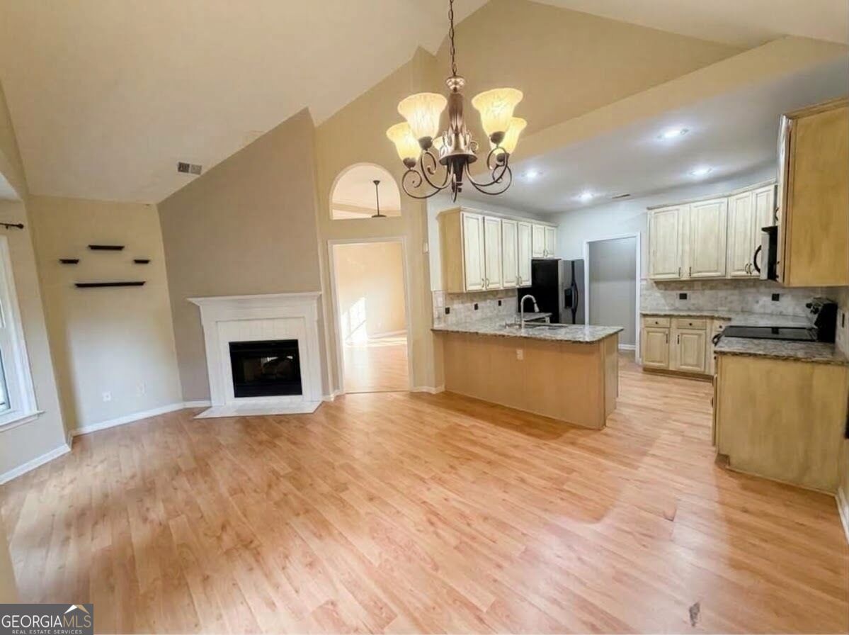 530 Country Club Drive Property Photo 4