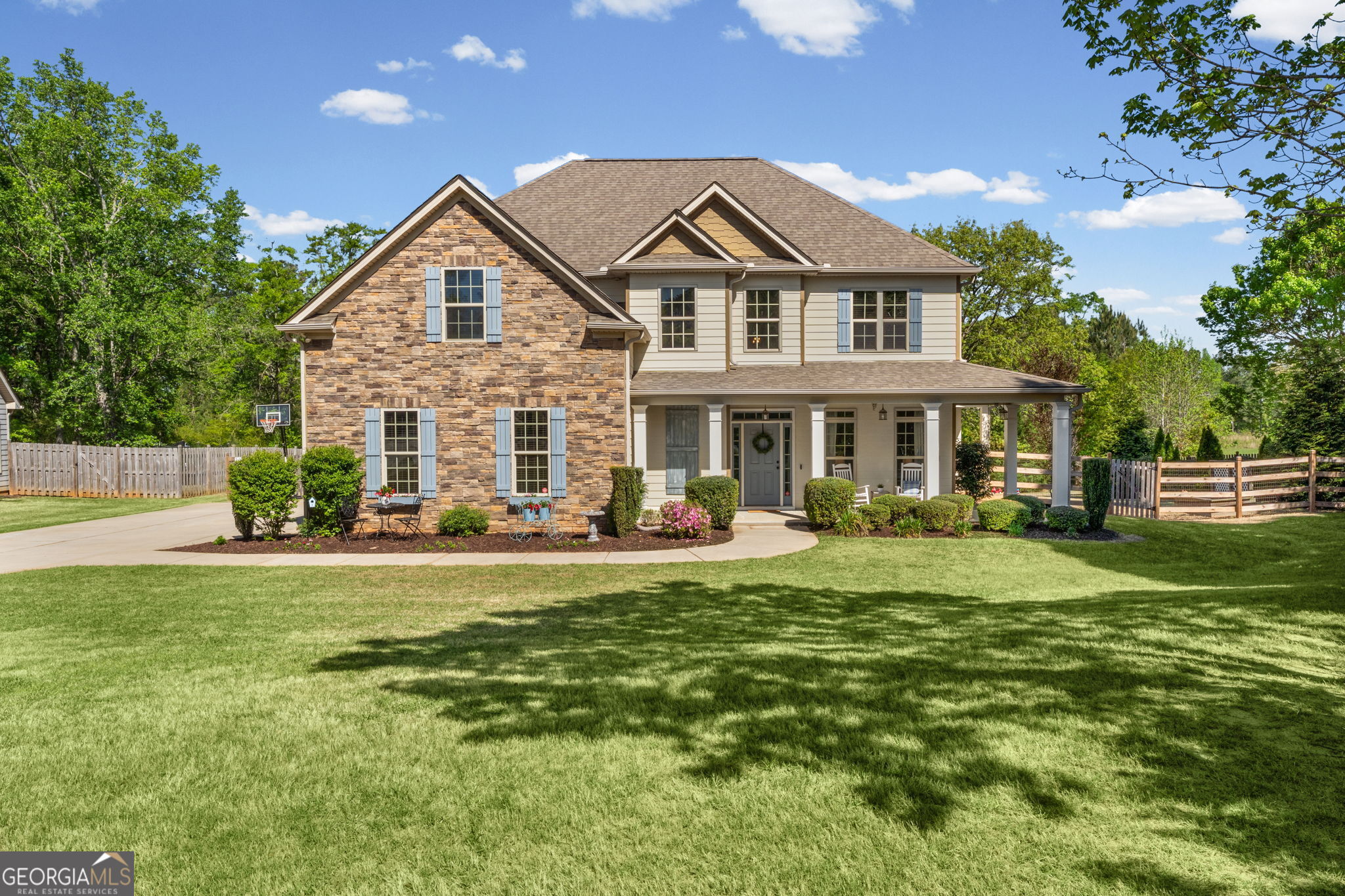 15 Austin Storey Circle Property Photo 4