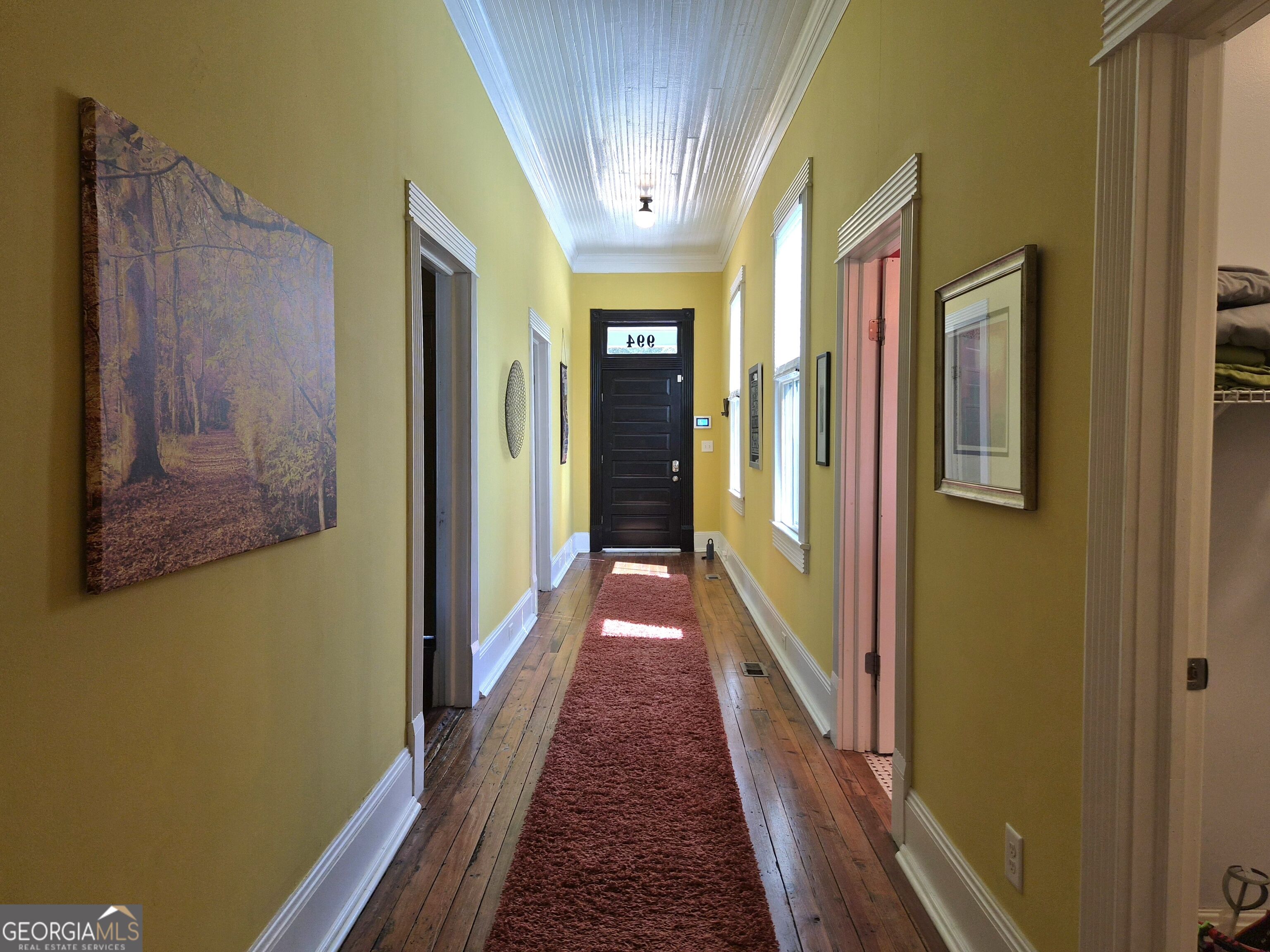 994 Elm Street Property Photo 3