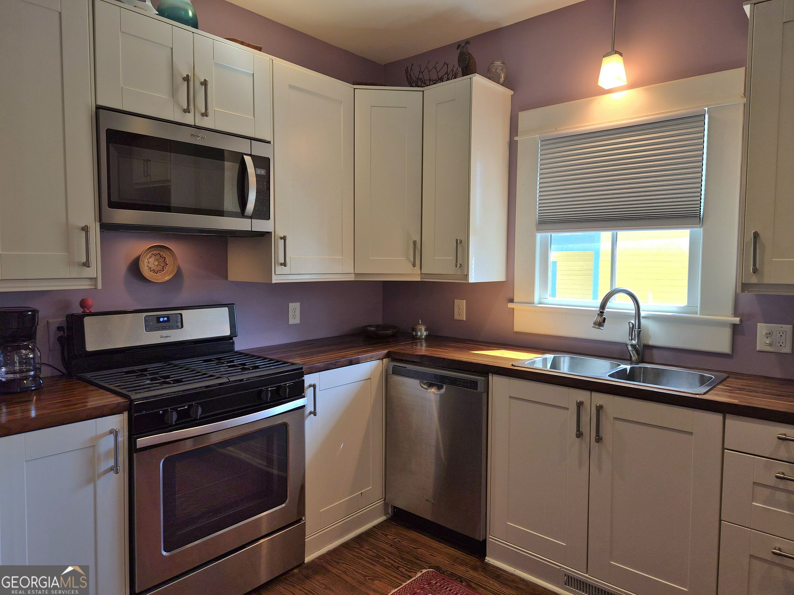 994 Elm Street Property Photo 12