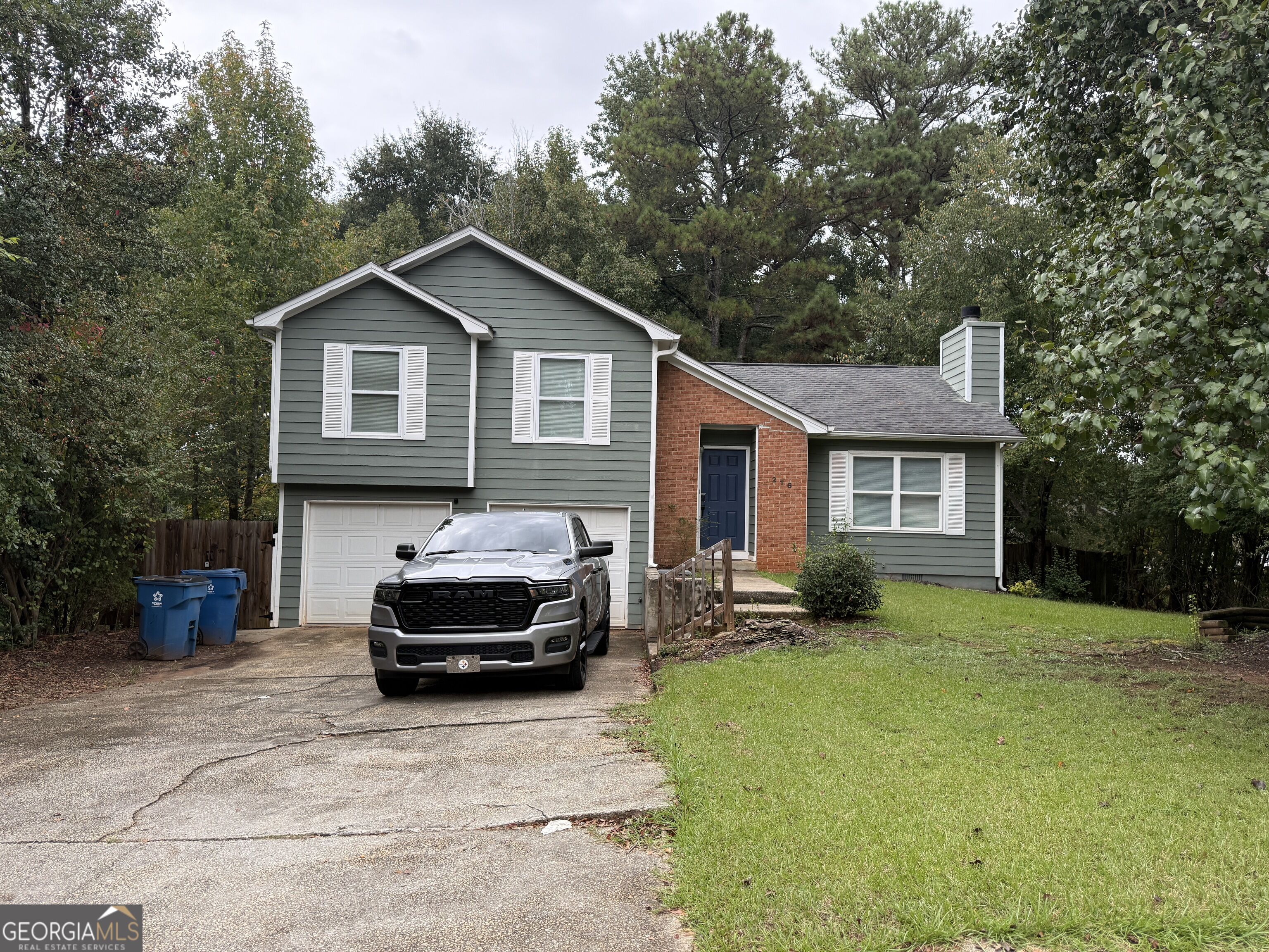 216 River Birch Drive Property Photo 1