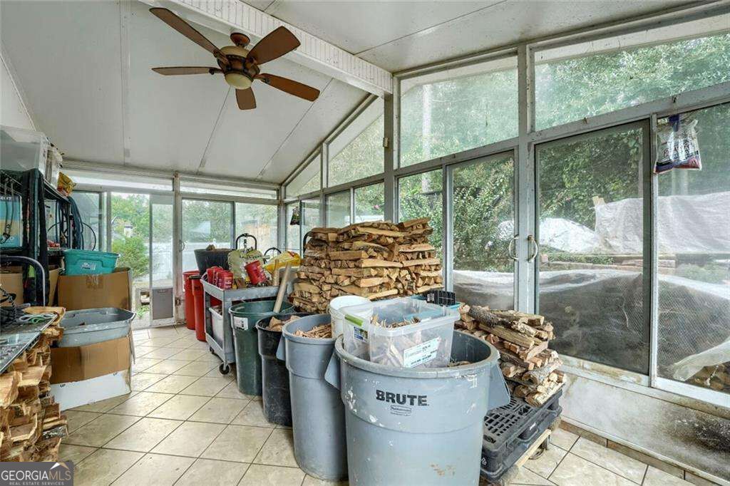 605 Sterling Oaks Drive Property Photo 25