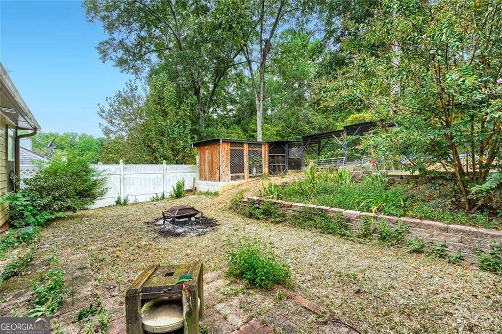 605 Sterling Oaks Drive Property Photo 26