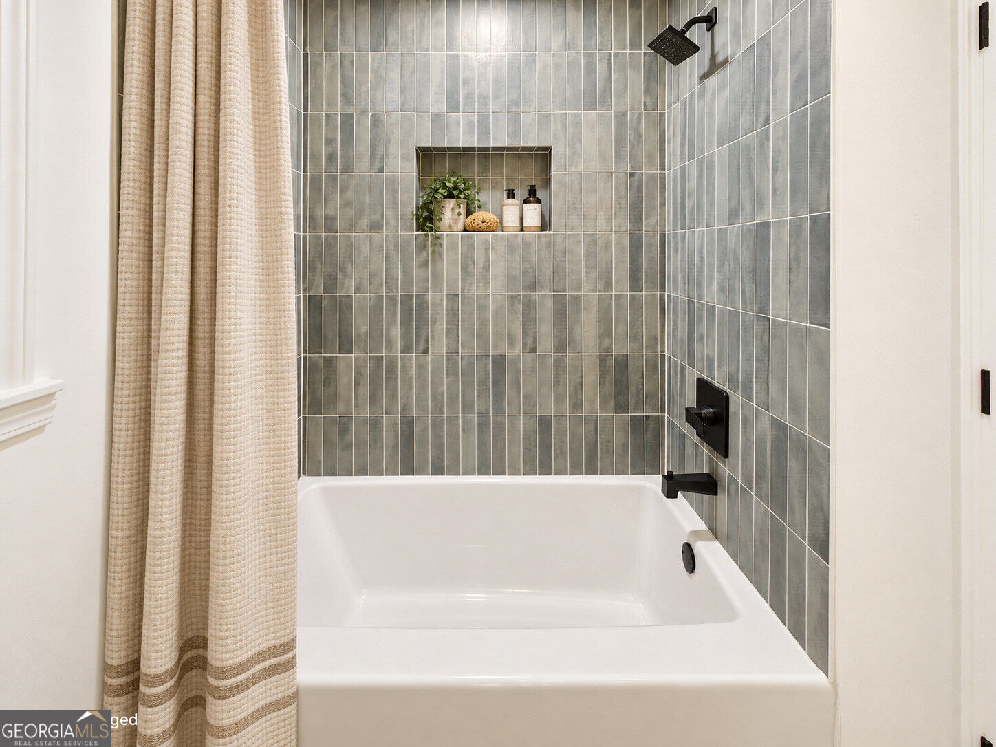 2577 Wenatchee Drive Property Photo 32