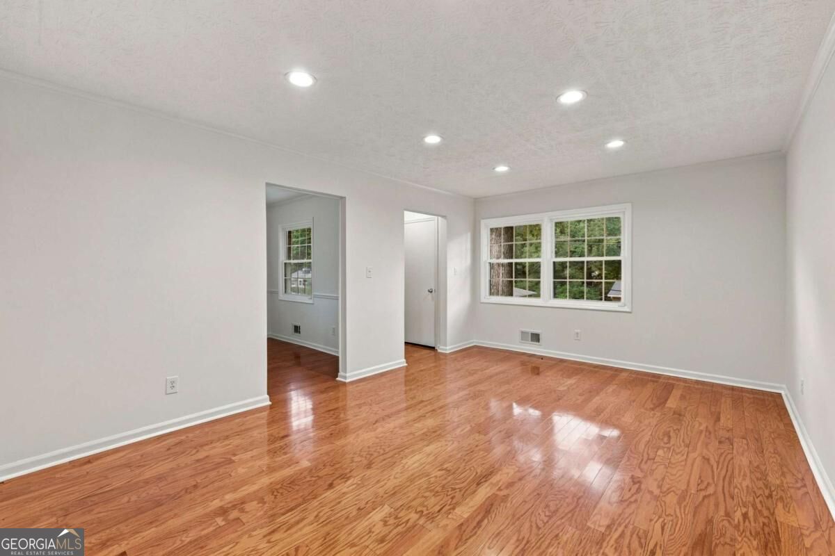 3321 Ann Road Se Property Photo 7