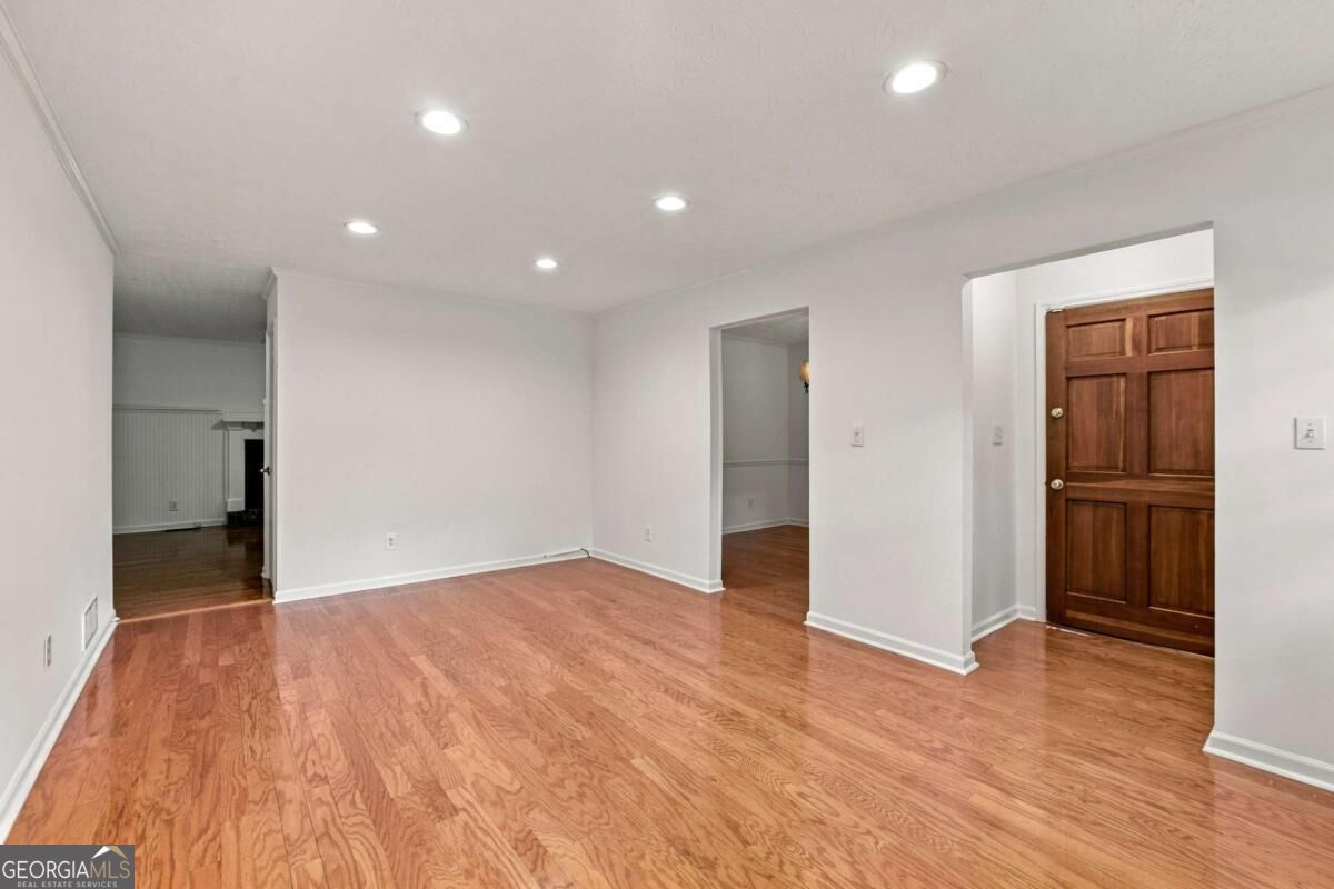 3321 Ann Road Se Property Photo 9