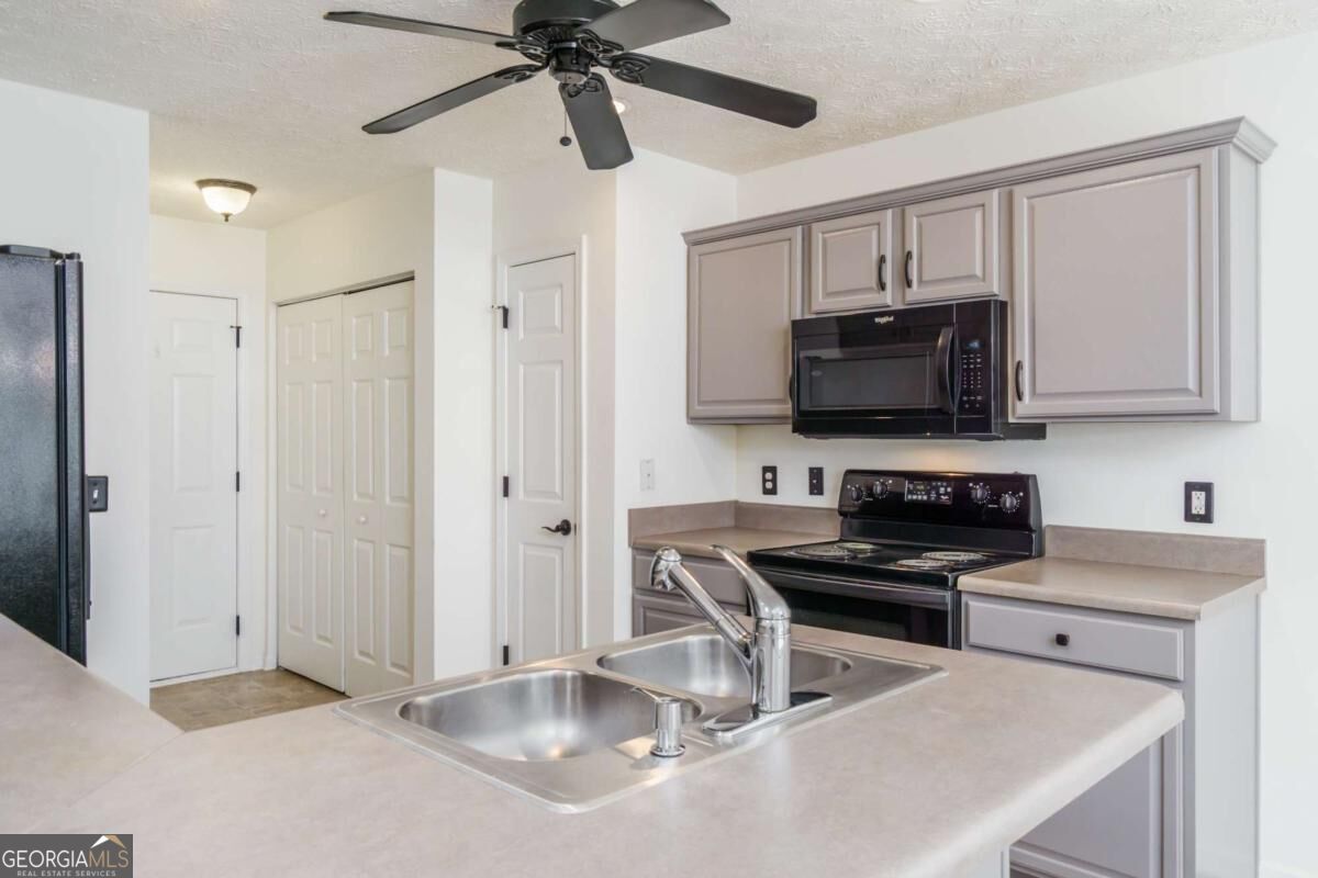 5520 Mountain Top Place Property Photo 10