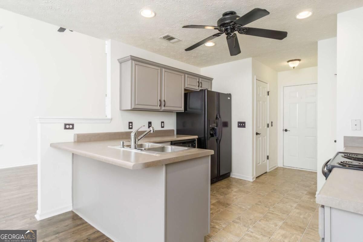 5520 Mountain Top Place Property Photo 11
