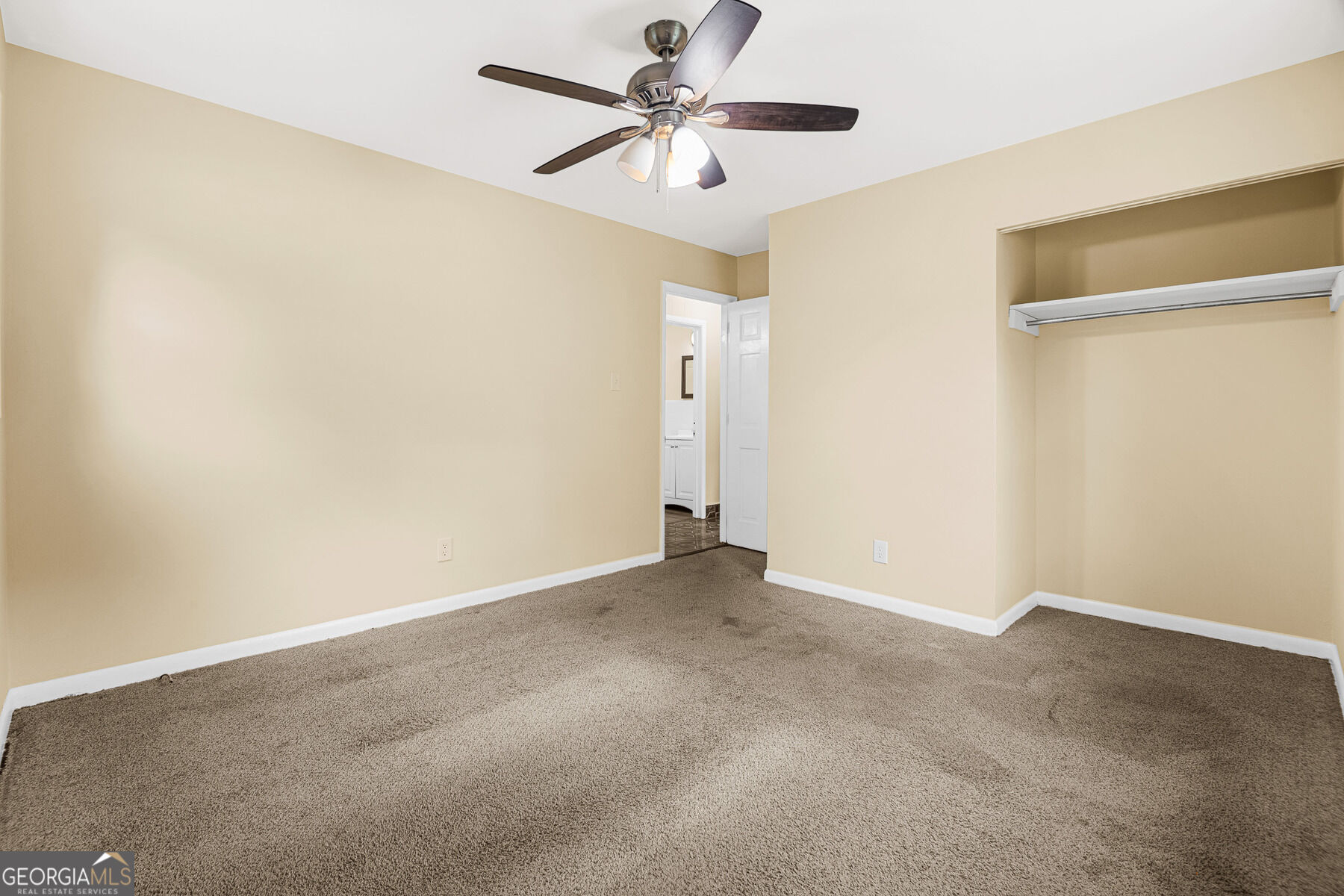 349 Roxbury Drive Property Photo 12