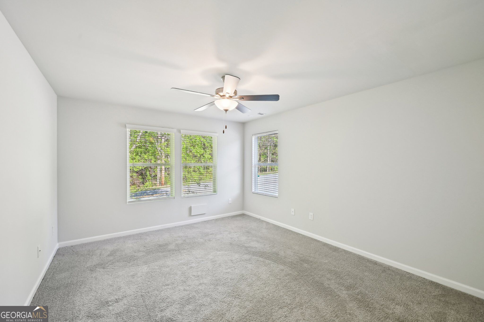 4437 Ben Hill Road Property Photo 13