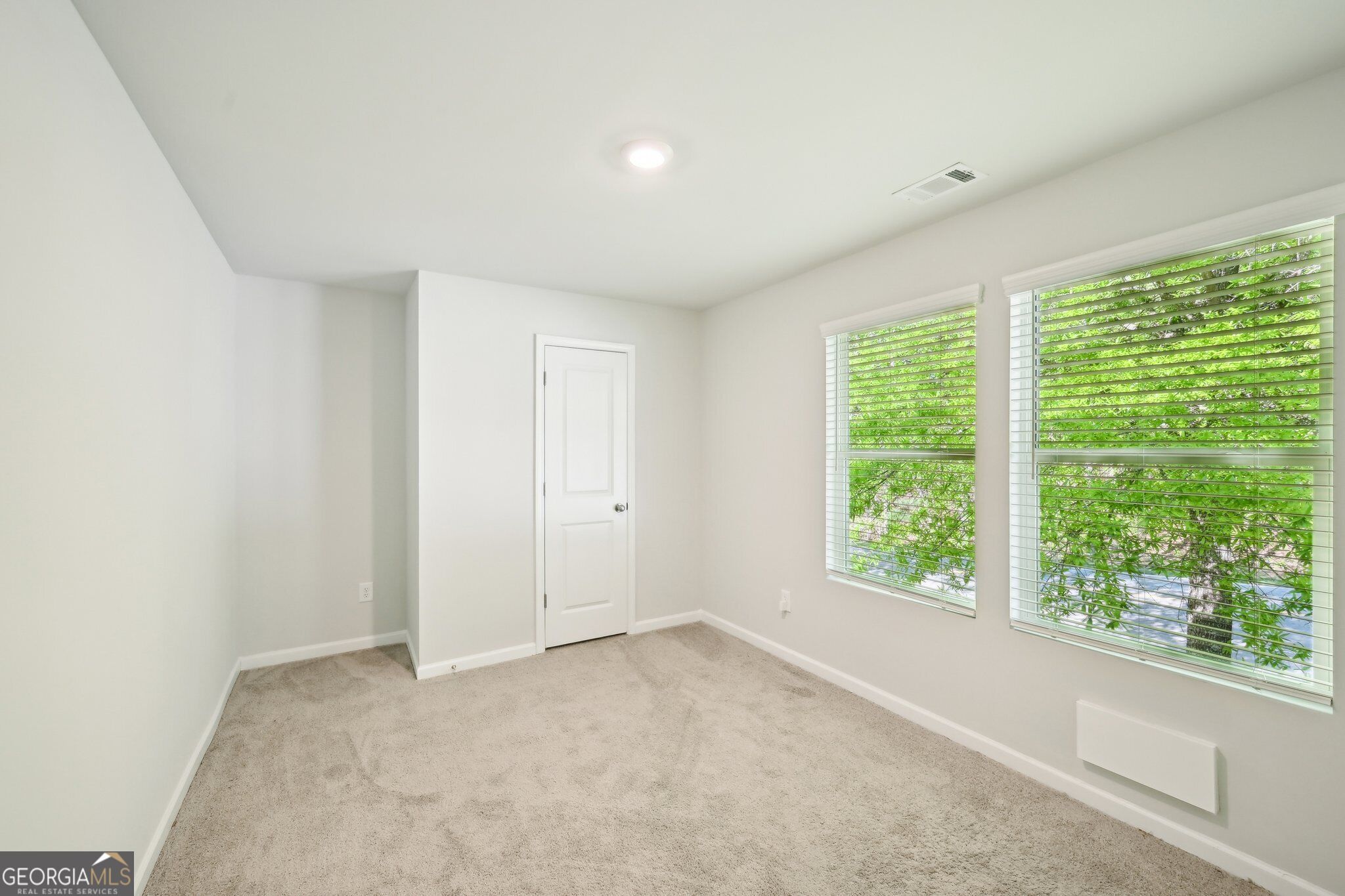 4437 Ben Hill Road Property Photo 23