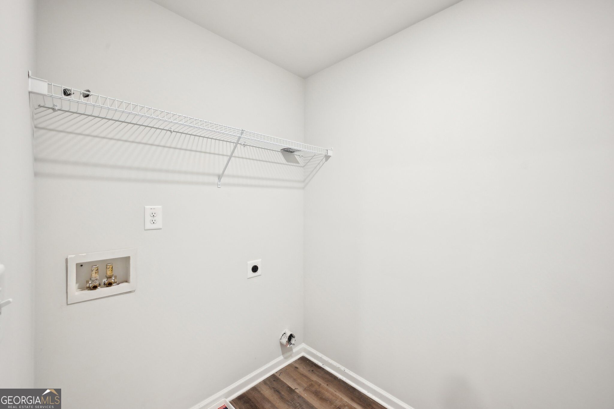 4437 Ben Hill Road Property Photo 25
