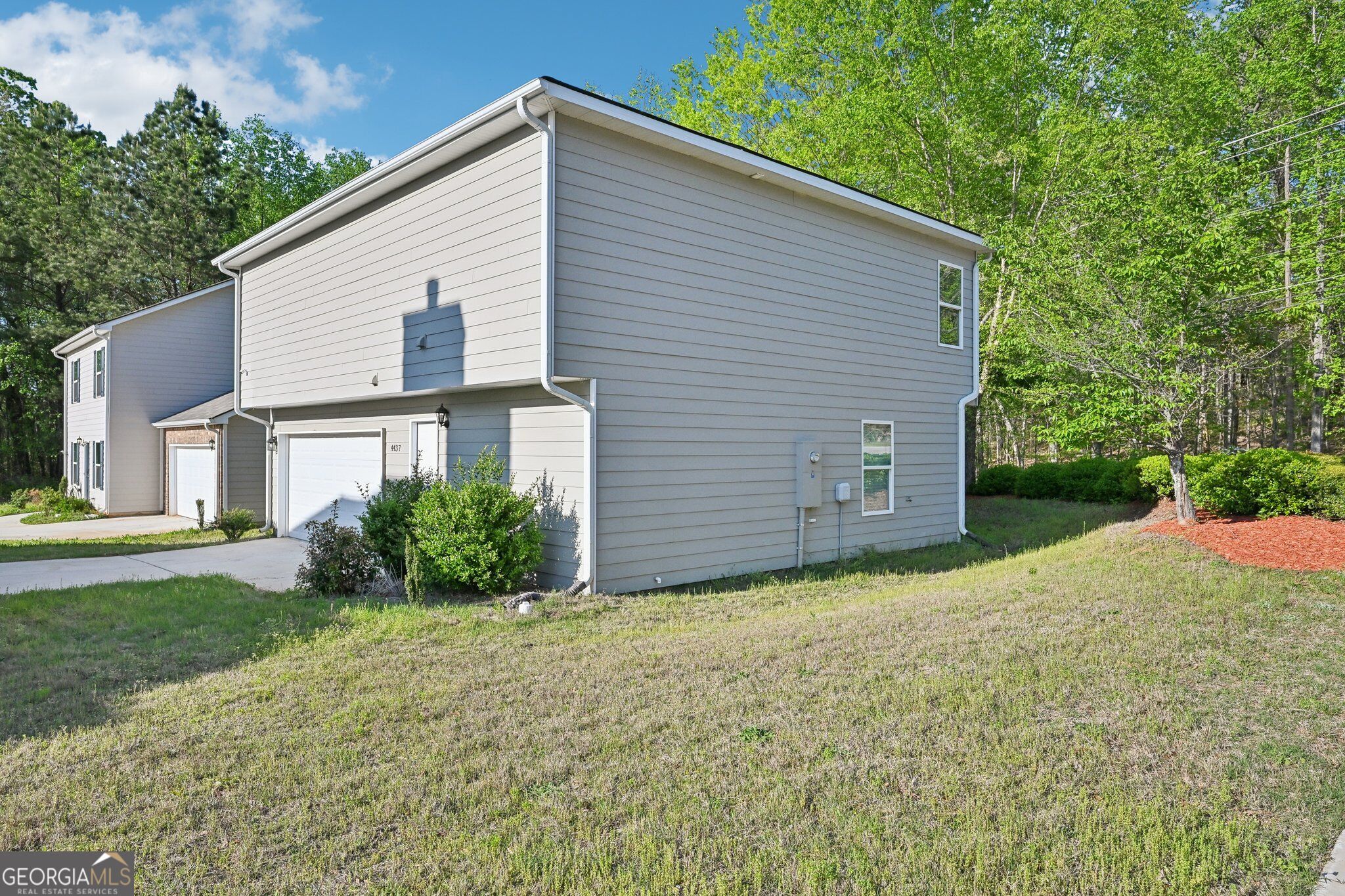4437 Ben Hill Road Property Photo 27