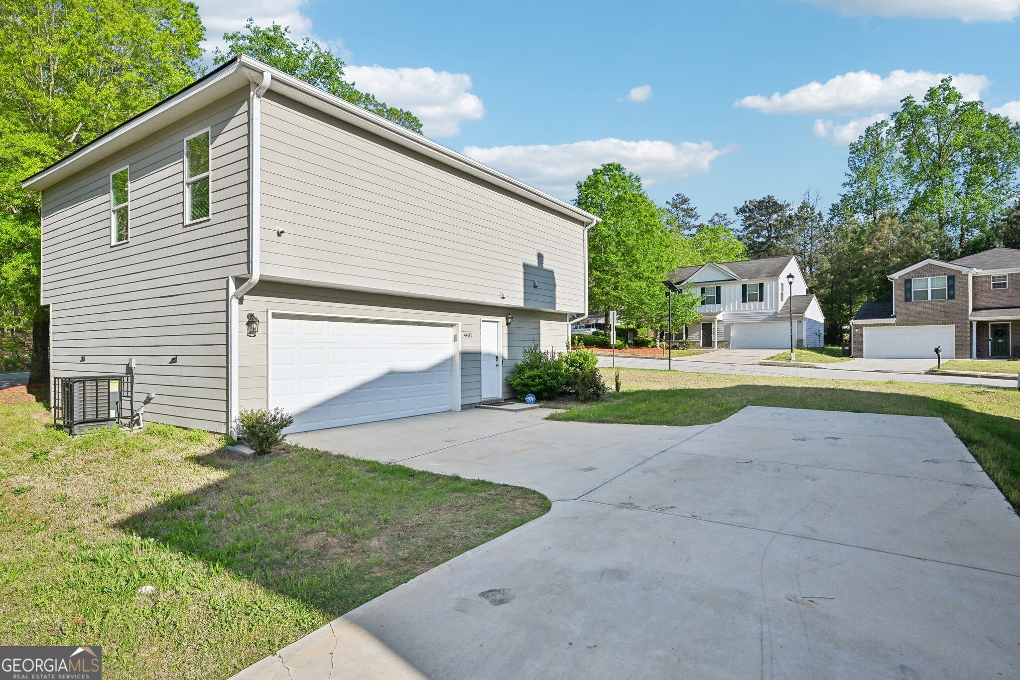4437 Ben Hill Road Property Photo 28