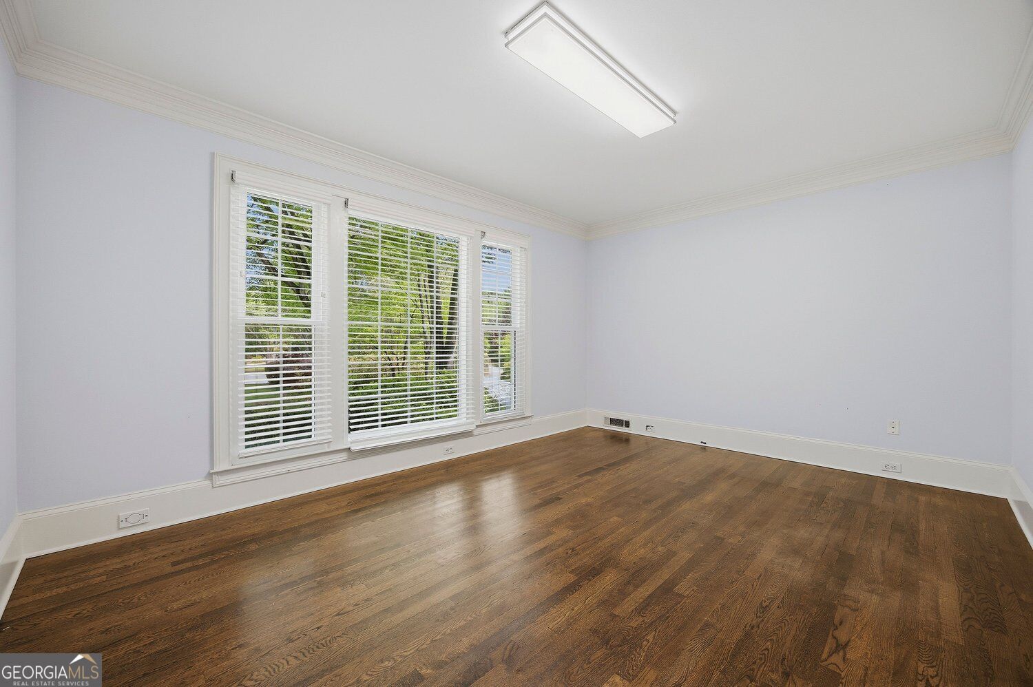 7525 S Spalding Lake Drive Property Photo 2