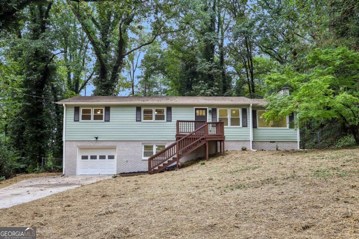 250 King Arthur Drive Property Photo 1