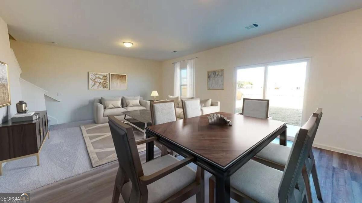 476 Silverton Drive Property Photo 6